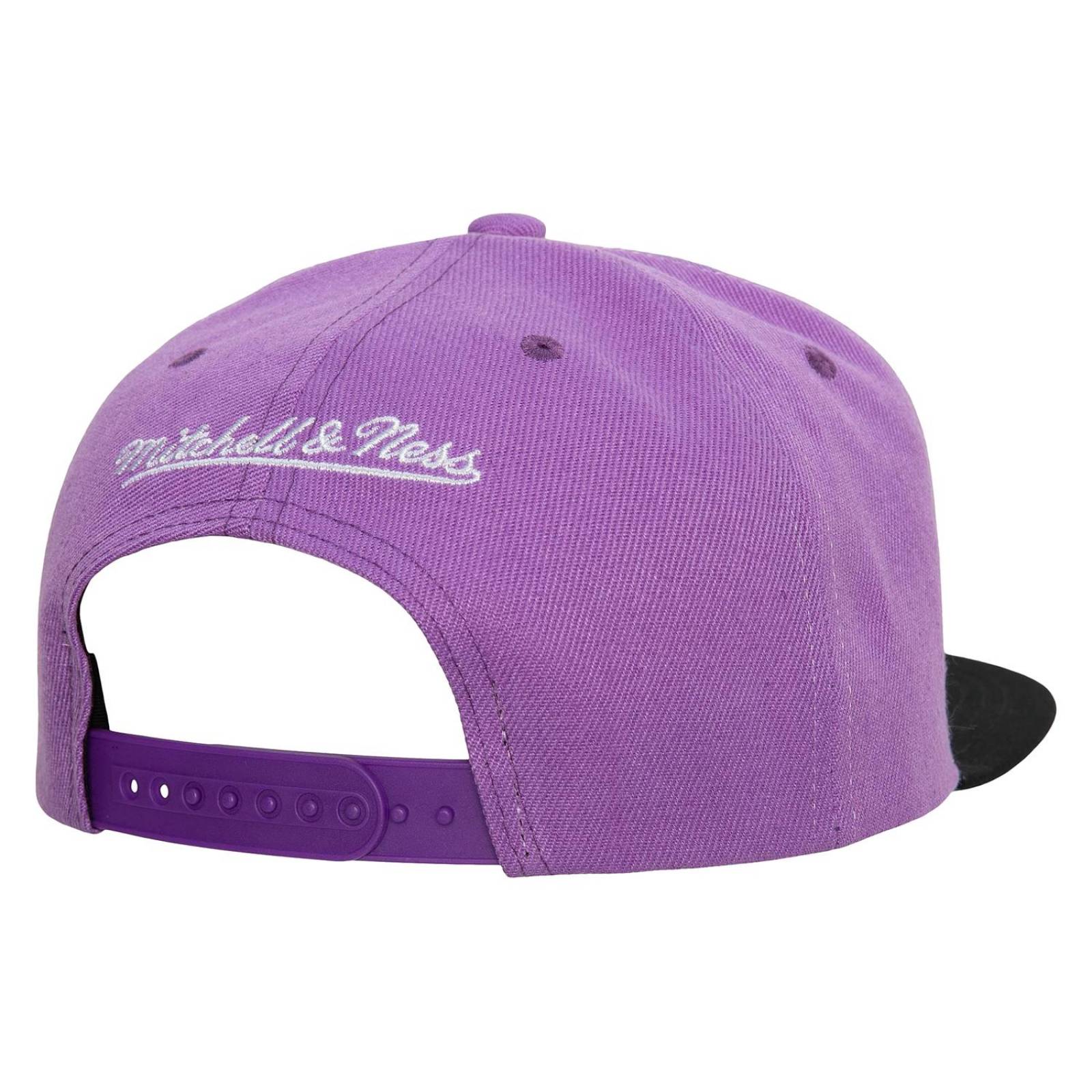 Gorra Mitchell & Ness Toronto Raptors Half N Half Basquetbol NBA 