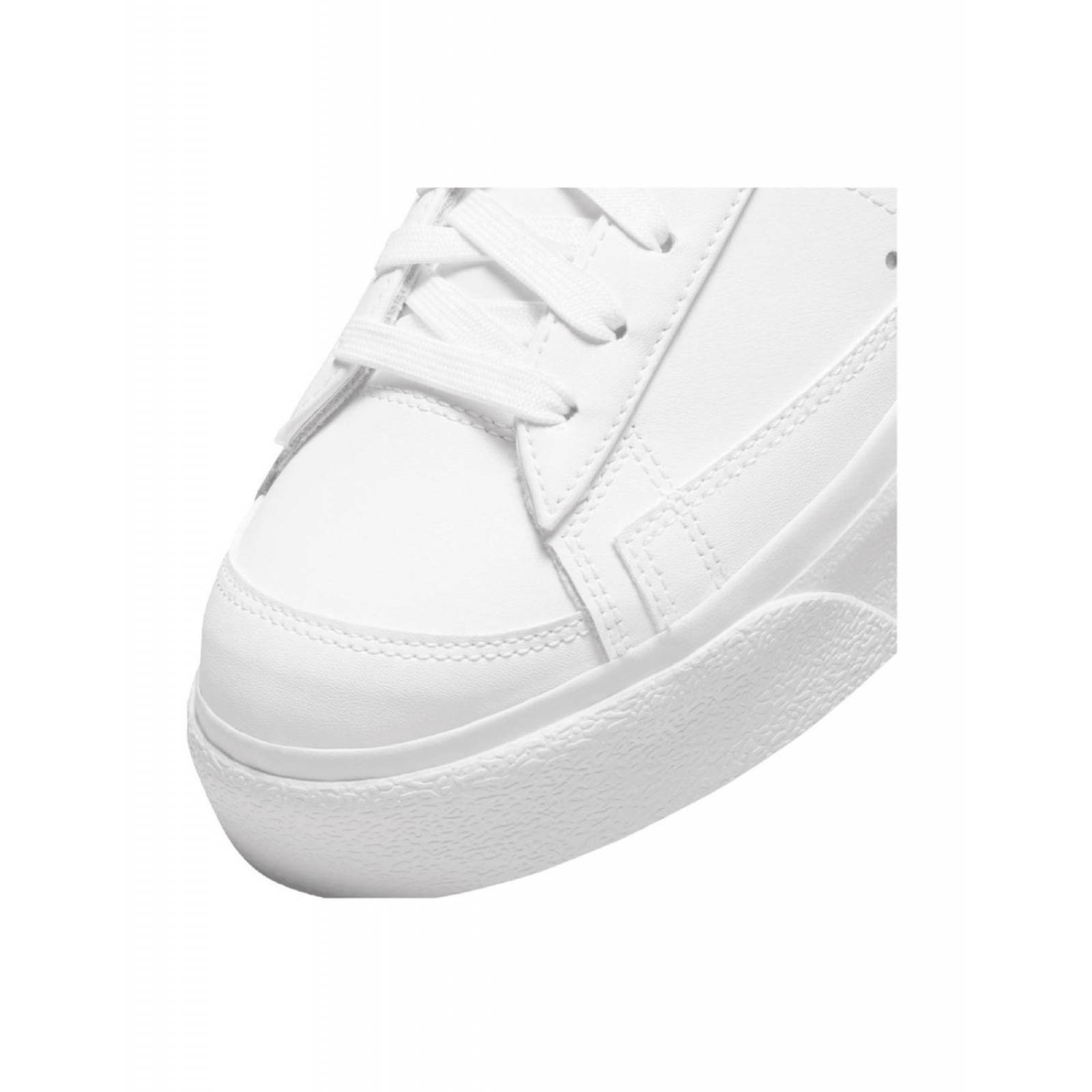 Tenis Nike Blazer Low Platform Ess Mujer 