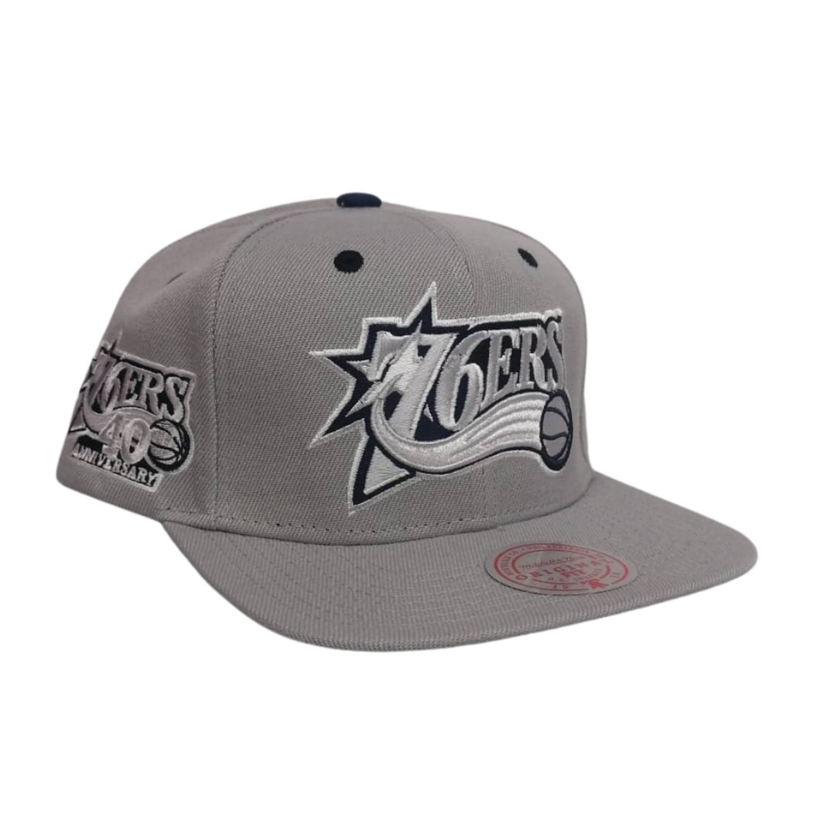 Gorra Mitchell & Ness Hombre Philadelphia 76ER Gris NBA 