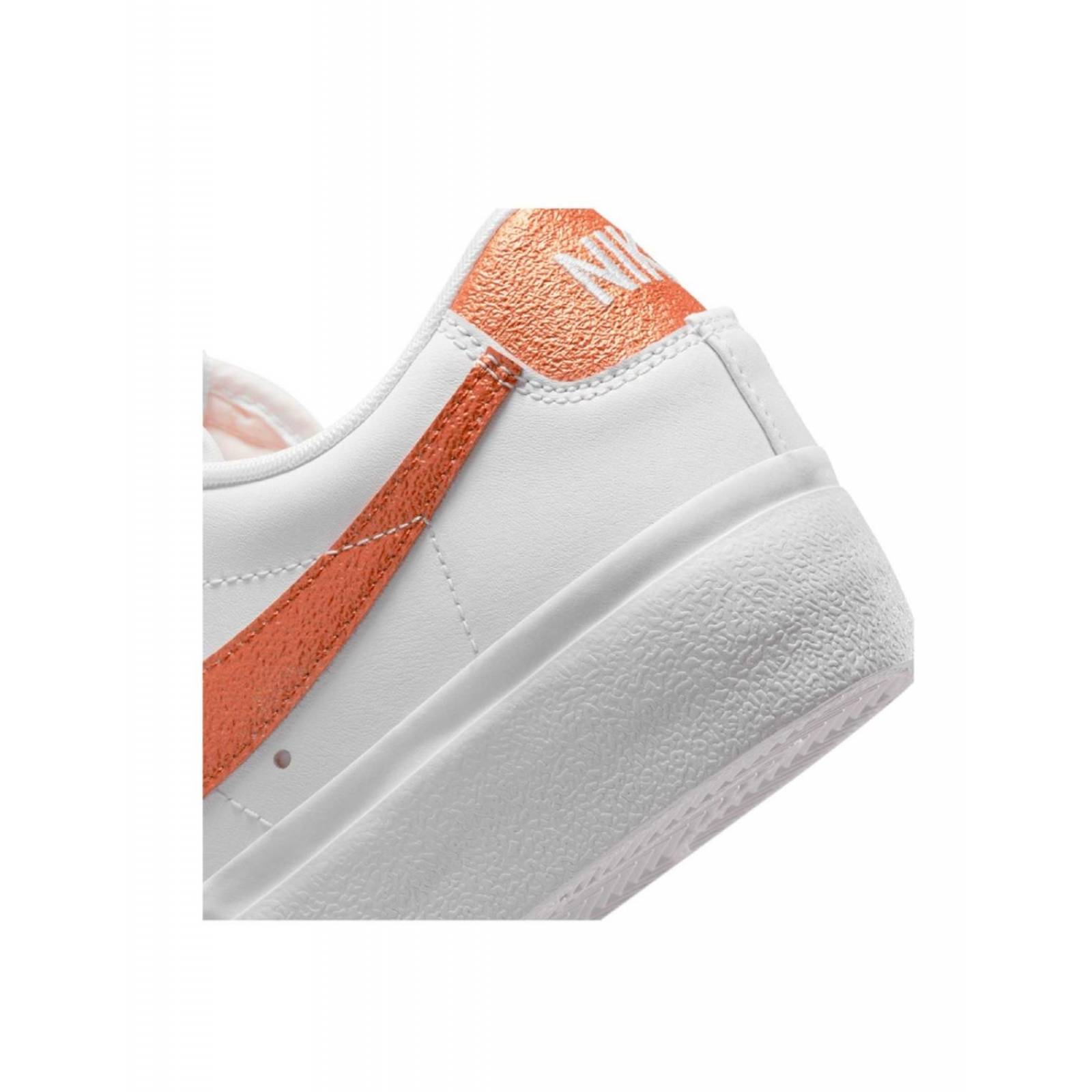 Tenis Nike Blazer Low Platform Ess Mujer 