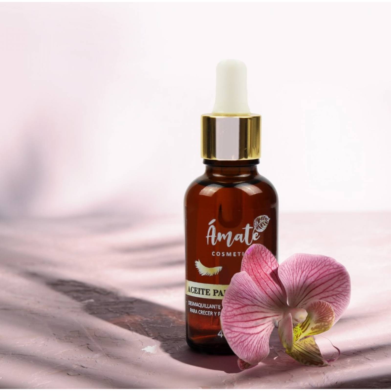 Aceite para Pestañas, Fortalecedor y Acelerador De Crecimiento.