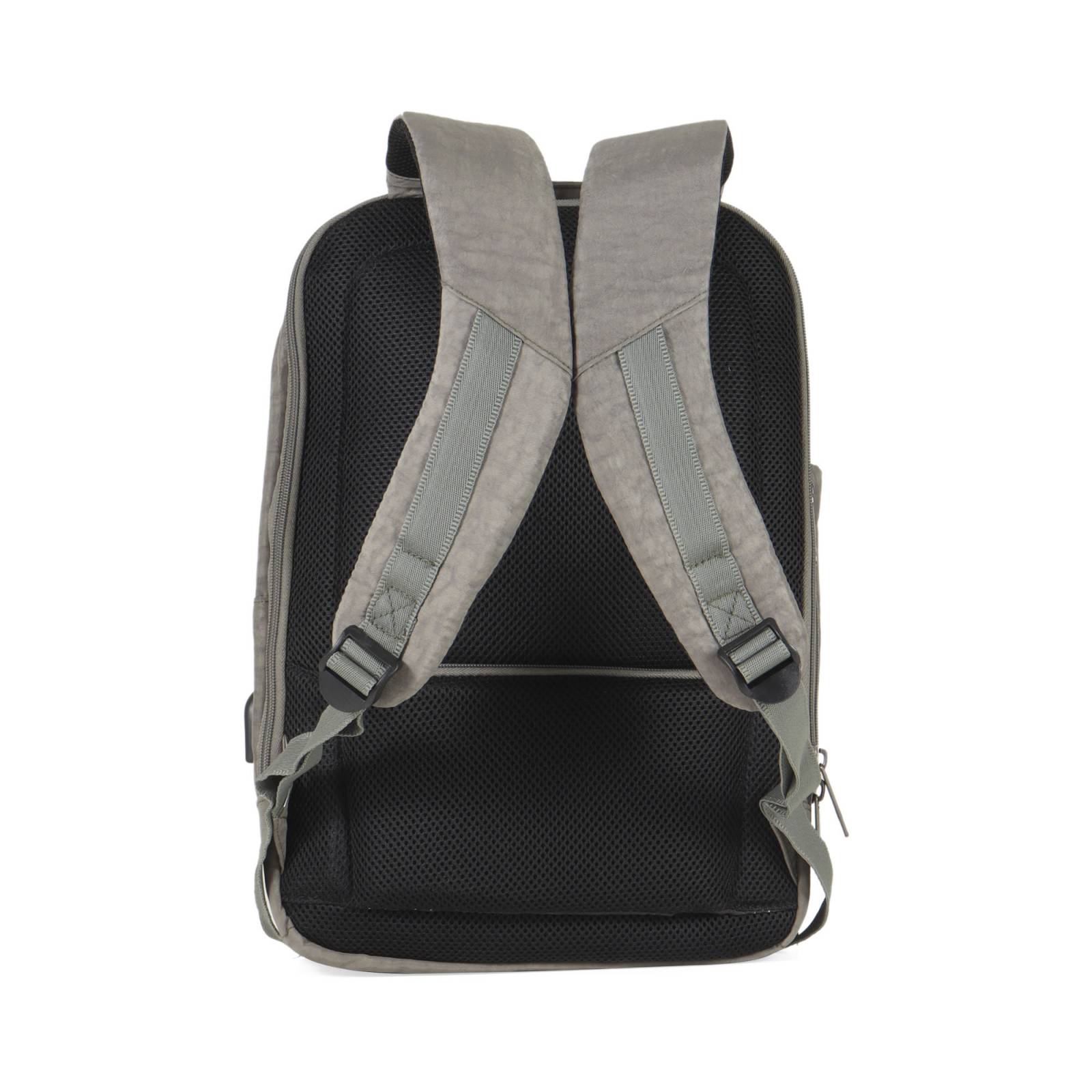 Mochila Cloe Porta Laptop 15" Cintas Webbing color Verde Olivo