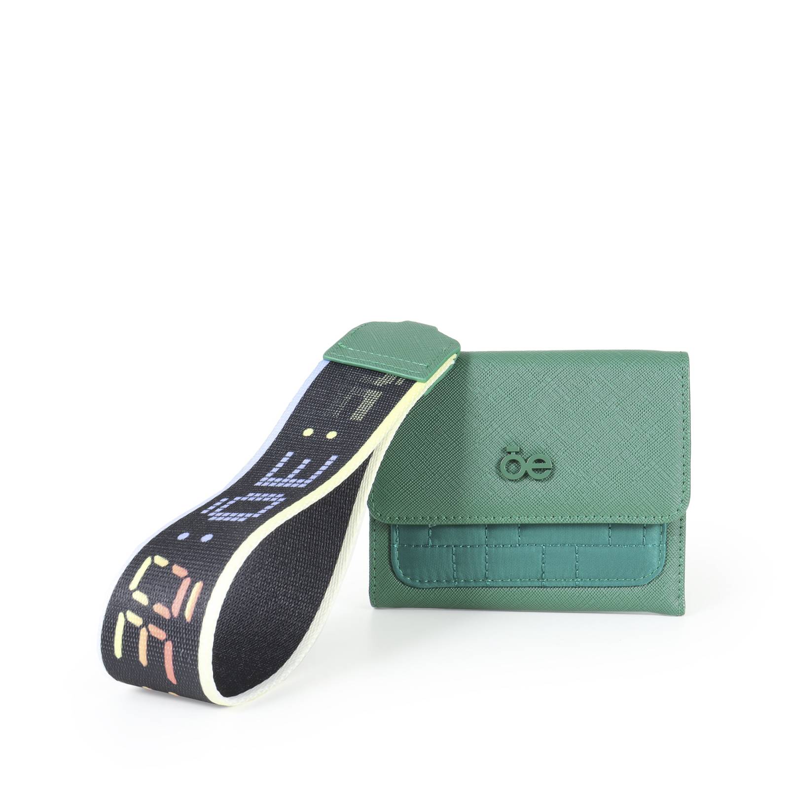 Cartera Flap para Mujer Cloe Material Reciclado con Maneral