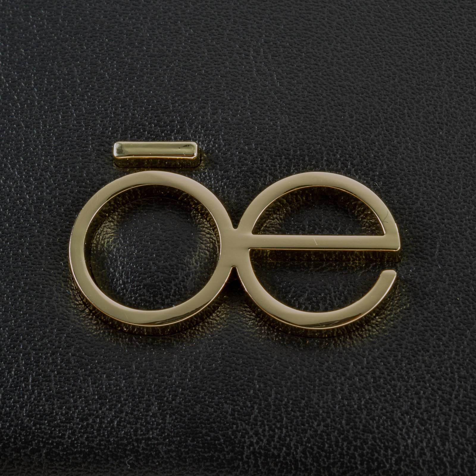 Cartera Cloe para dama de Cierre Sencillo