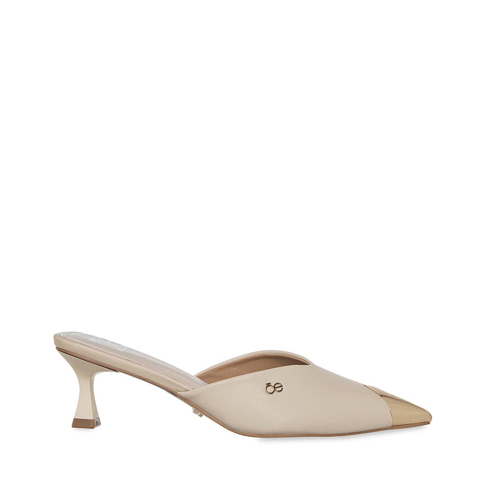 Zapatilla para Mujer Cloe Puntal Detalle Metálico