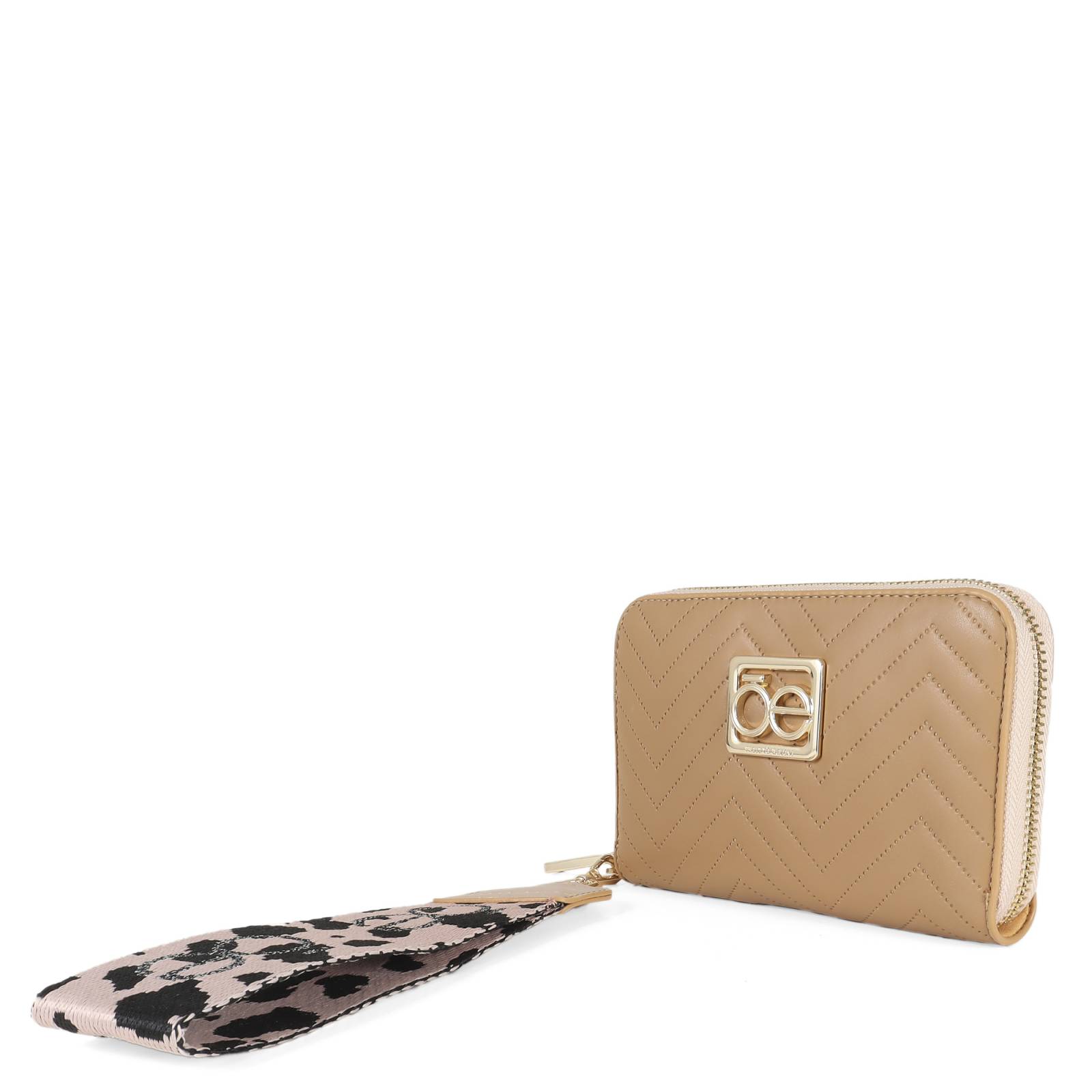 Cartera Cloe Mediana Cierre Sencillo con Maneral color Camel