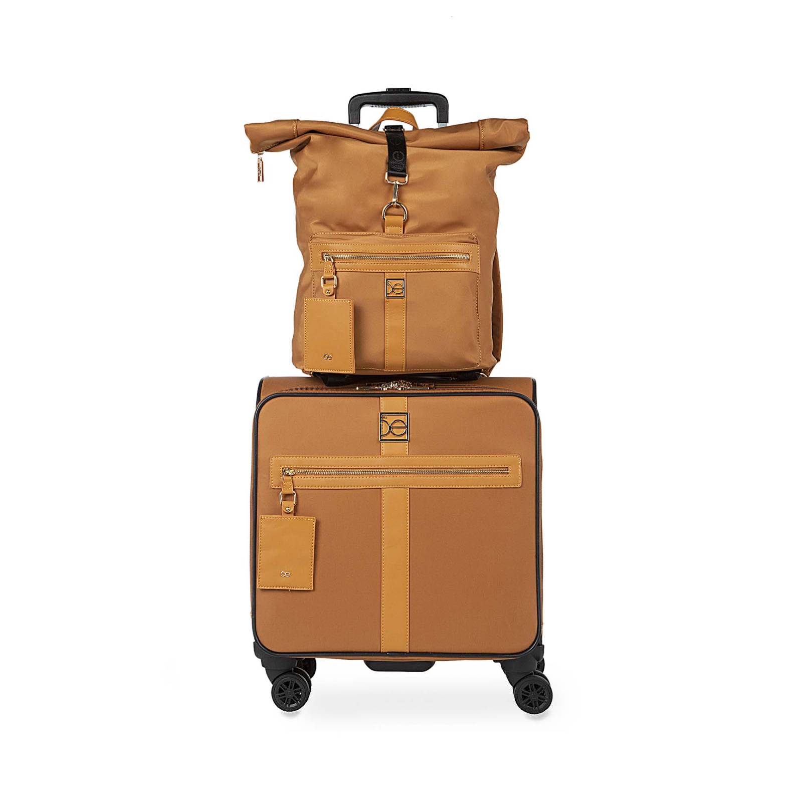 Set De Maleta De Cabina 20 Plg Y Mochila Material Reciclado Color Camel