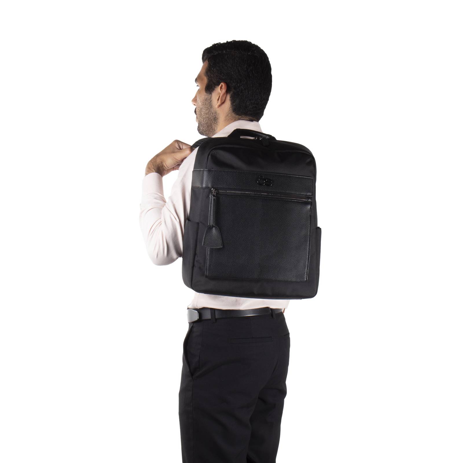 Mochila Cloe Uomo Porta Laptop 16 plg Textil para Hombre color Negro