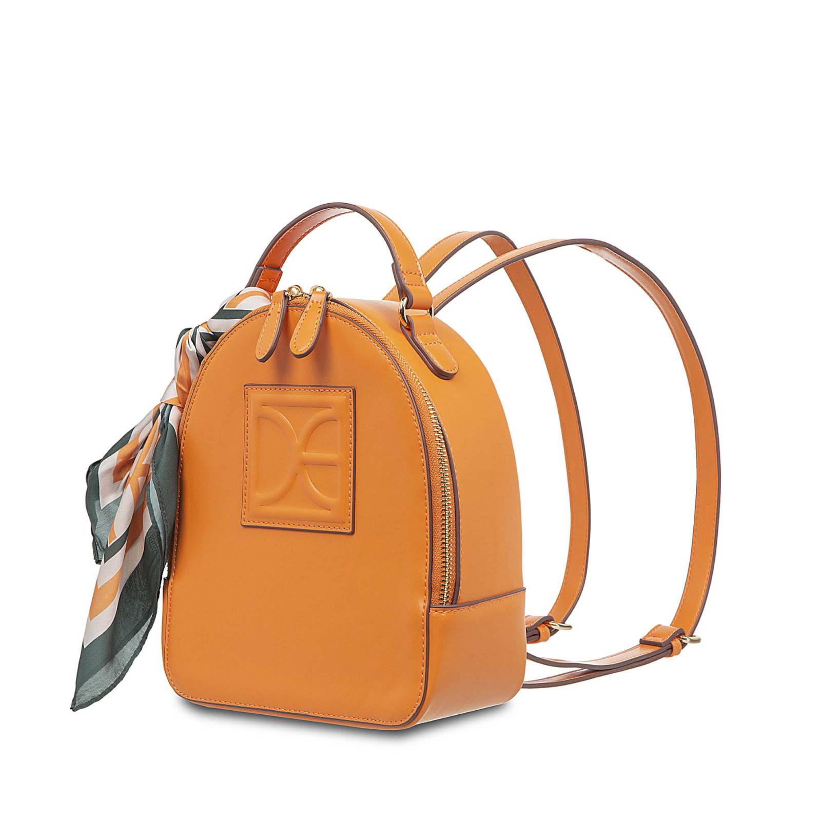 Cloe-Bolso Backpack In Color Naranja/Orange With Dusty NWT Mochila Cloe con Charm Decorativo color Naranja main image 3