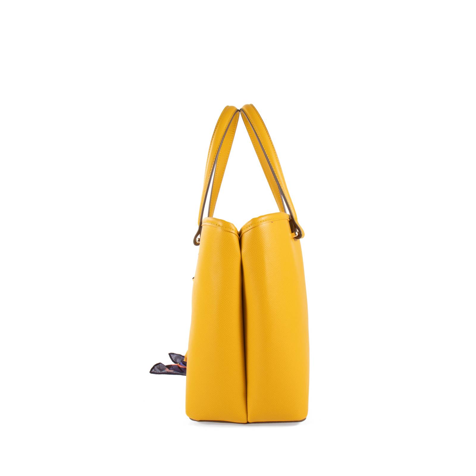 Bolsa Tote Cloe Mediana con Mascada y Pouch color Ocre
