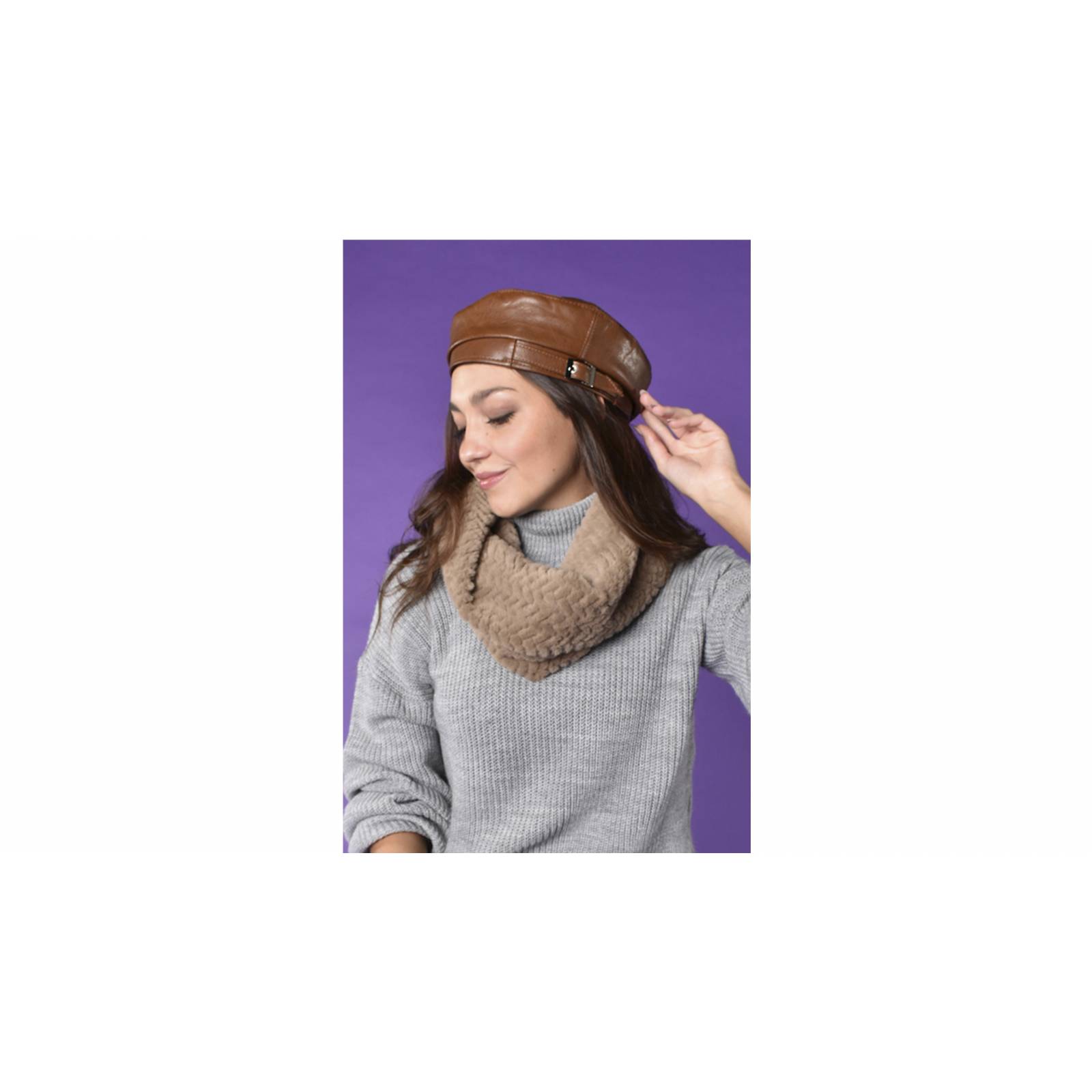 INVIGORATE, Cuello con textura suave al tacto, varios colores.