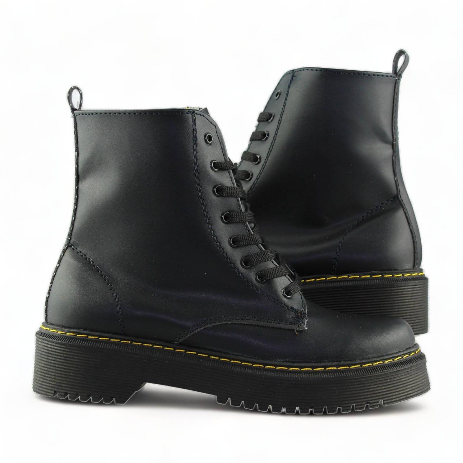 Botas Tipo Rockeras Para Mujer Estilo 1100Ne5 Marca New Woman Acabado Nairobi Color Negro 