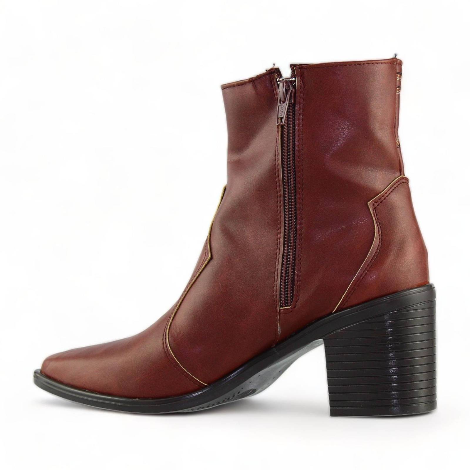 Botas Para Mujer Vaqueras Estilo 0500Pi5 Marca Piso Nueve Acabado España Color Cafe Café