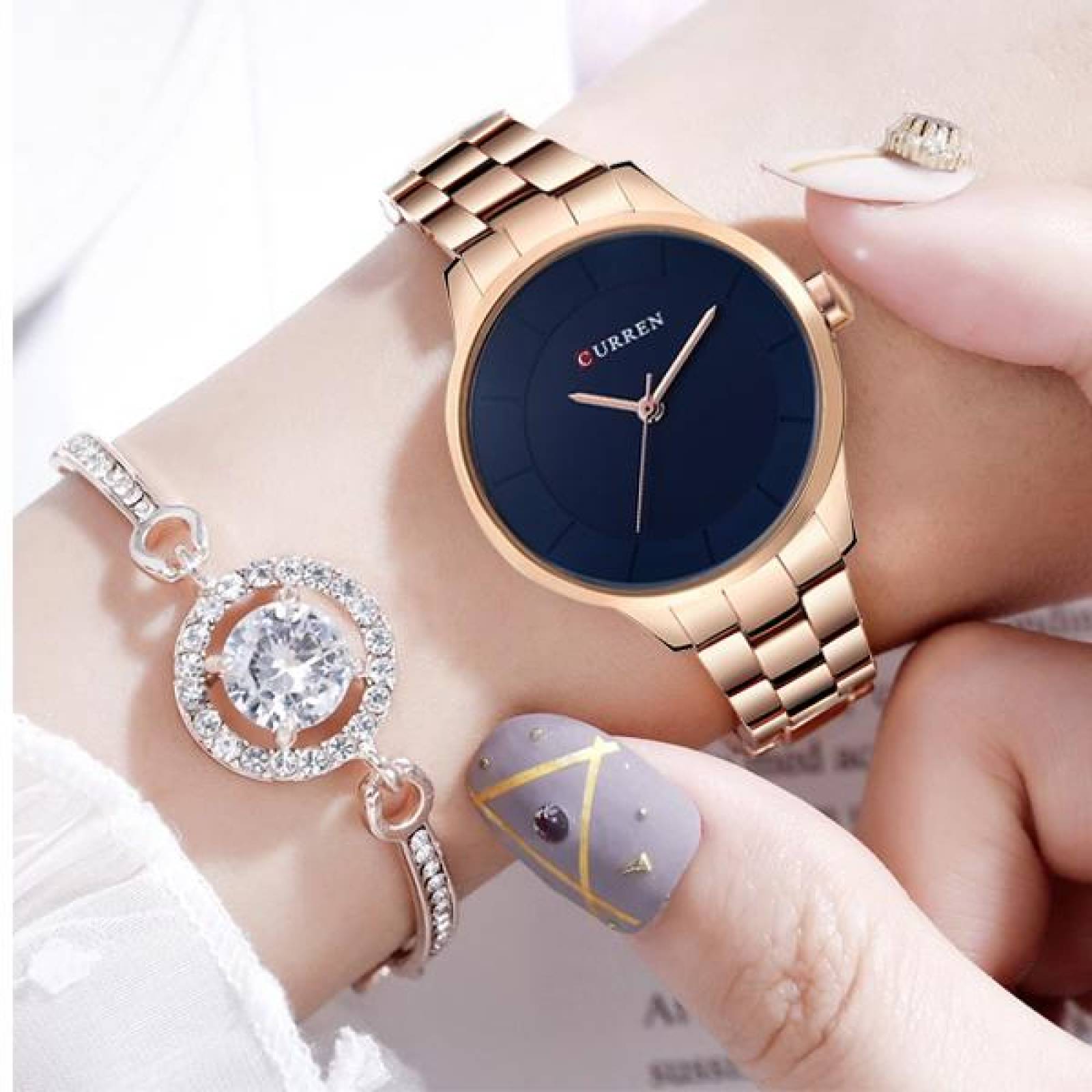 Reloj CURREN para Mujer, Análogo, con Correa de Acero Inoxidable de Eslabones Ajustable con Broche d 