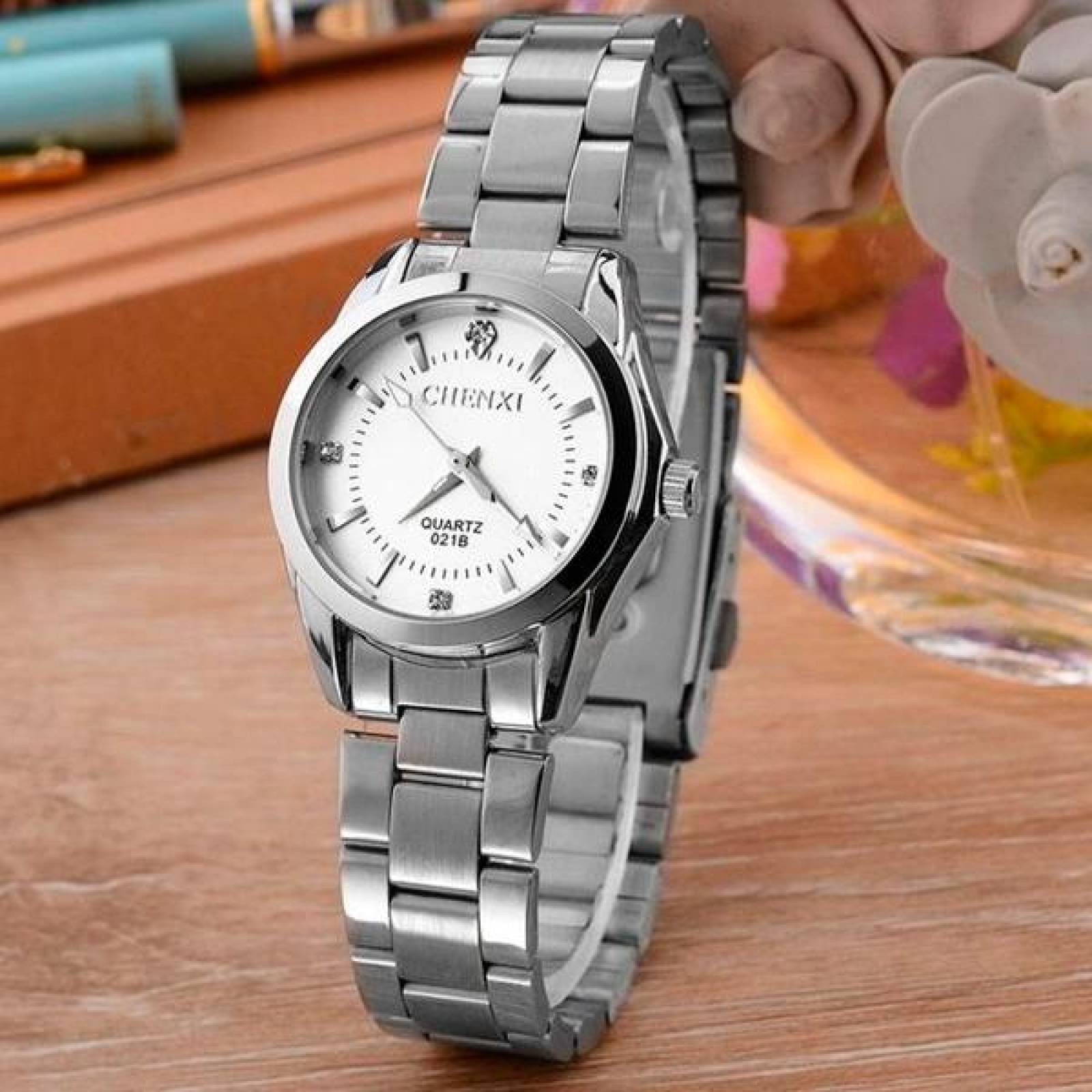 Chenxi, Reloj para Mujer, Análogo, Dama, Ajustable, 3 ATM, Diseño Único, Brilla, Movimiento de Cuarz Plateado 25 mm
