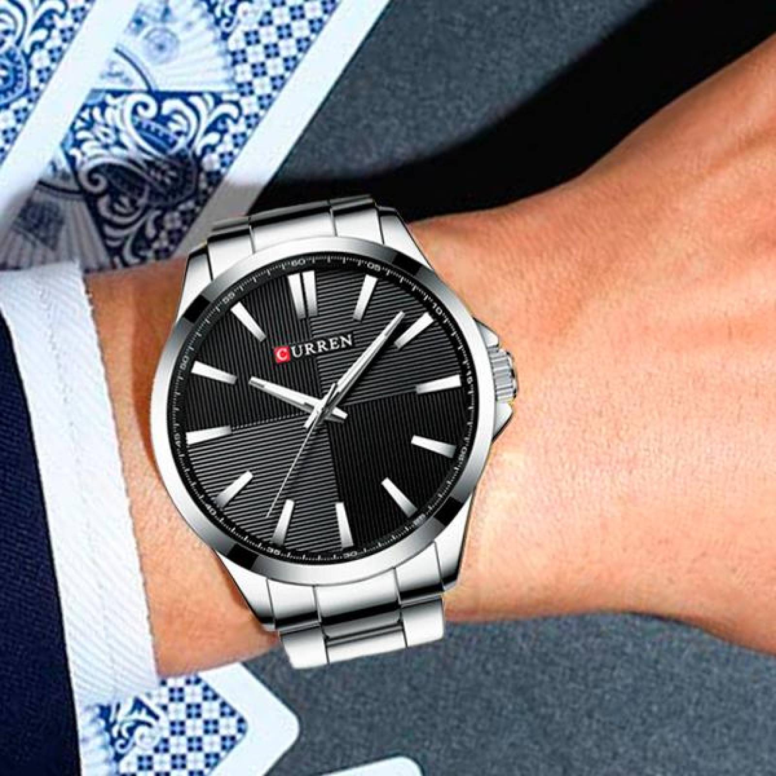 Reloj Curren para Hombre, Análogo, Formal, Ejecutivo, Ajustable, 3 ATM, Cuarzo, Acero Inoxidable, Br Plateado 25 mm