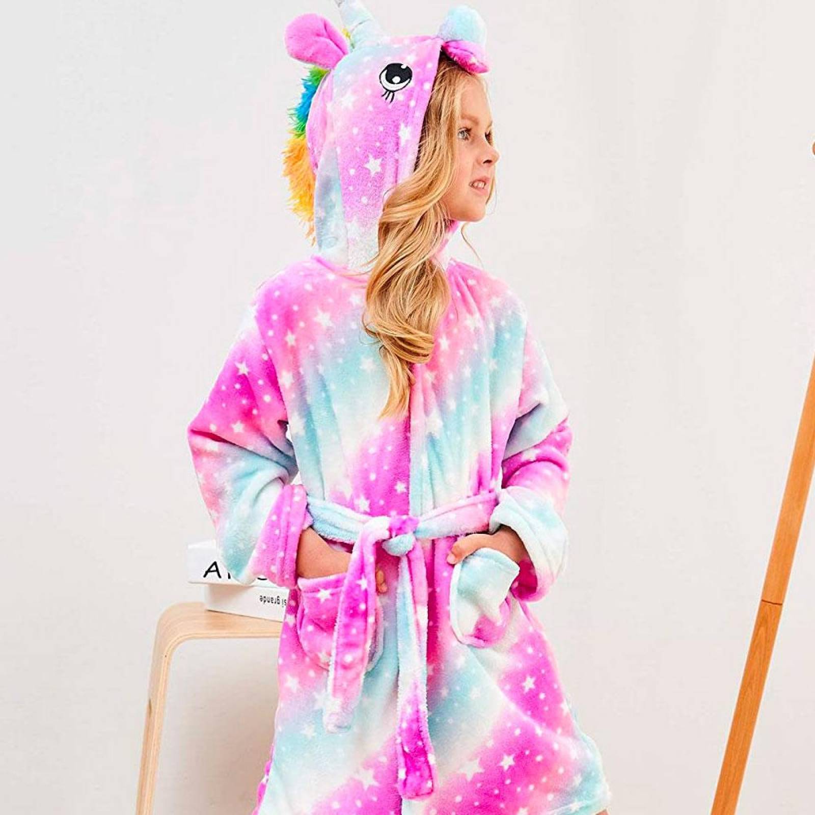 Bata Estampada de Franela para Niños con Cinturón Ajustable