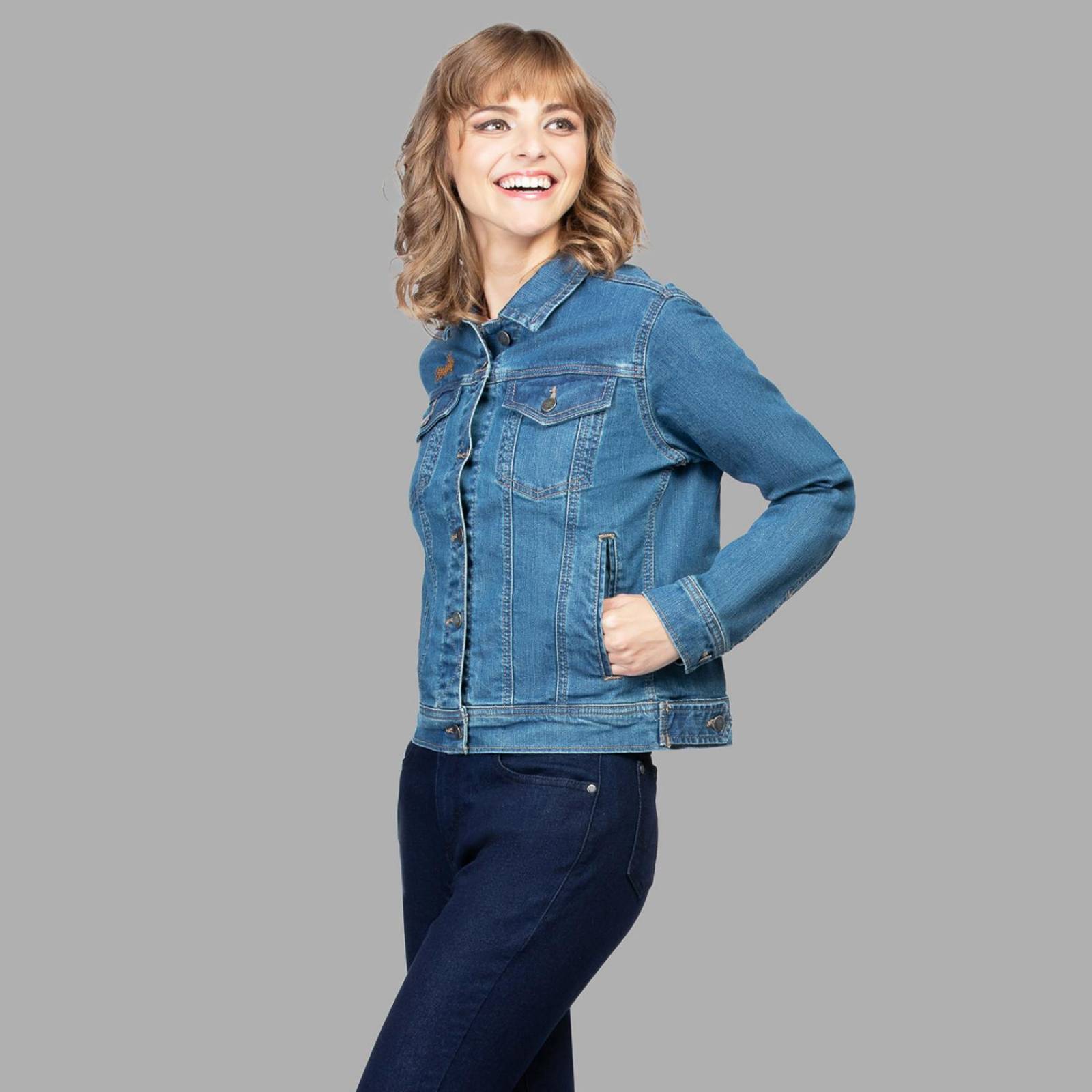 Chamarra Regular Fit Wrangler Dama 211 