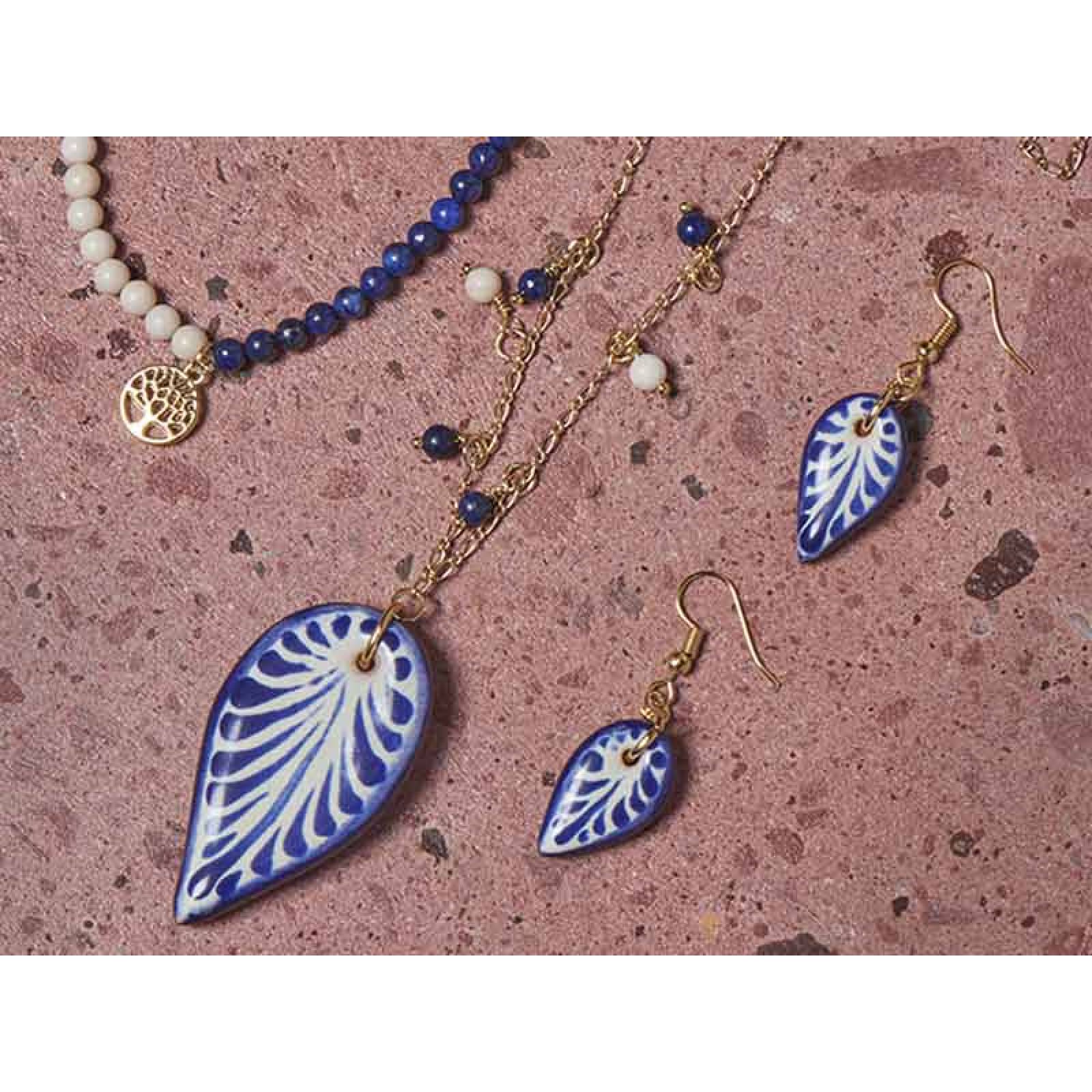 Juego de collar, pulsera y aretes hoja de talavera