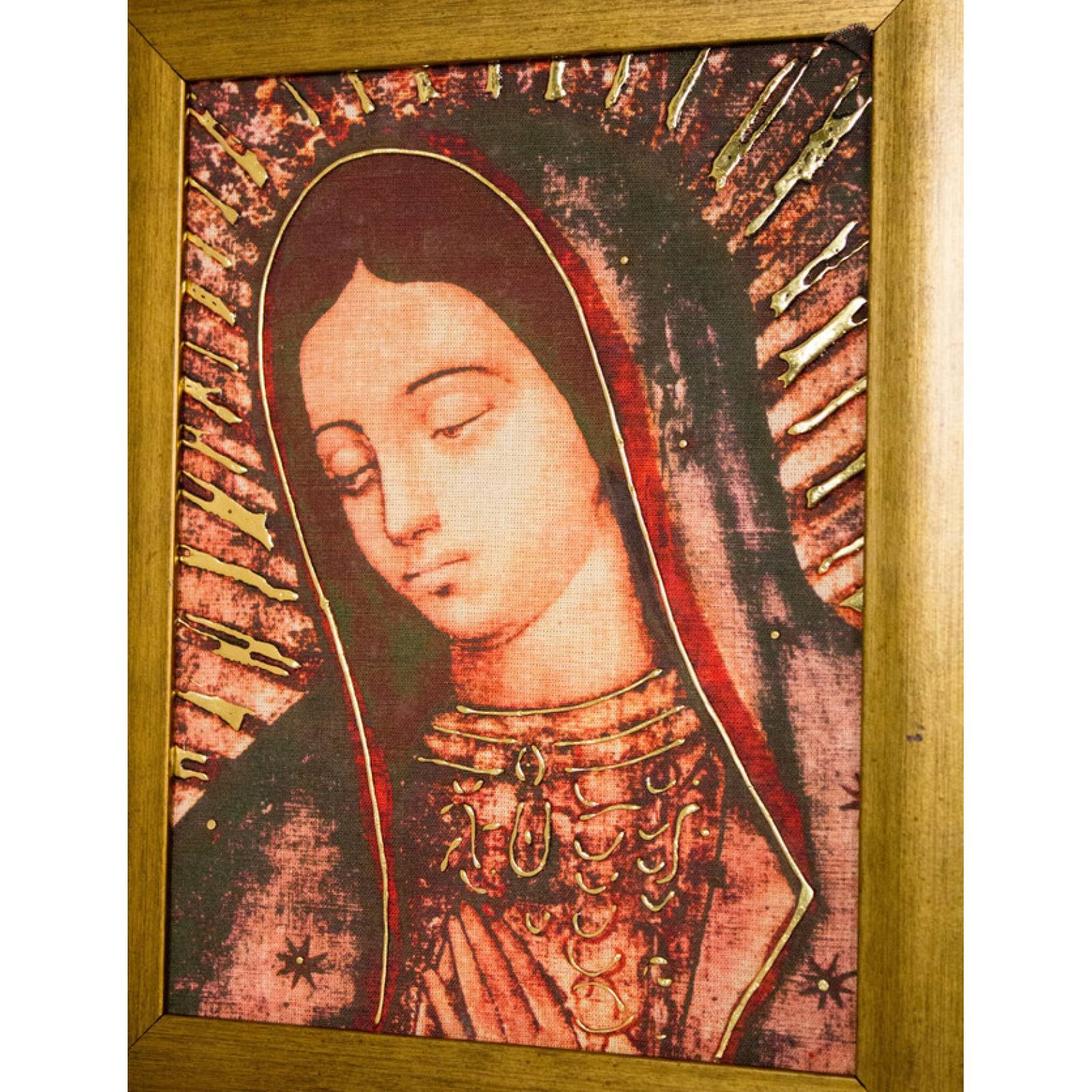Cuadro Virgen de Guadalupe rostro con relieves dorados mediano color dorado medida 30x23 cm