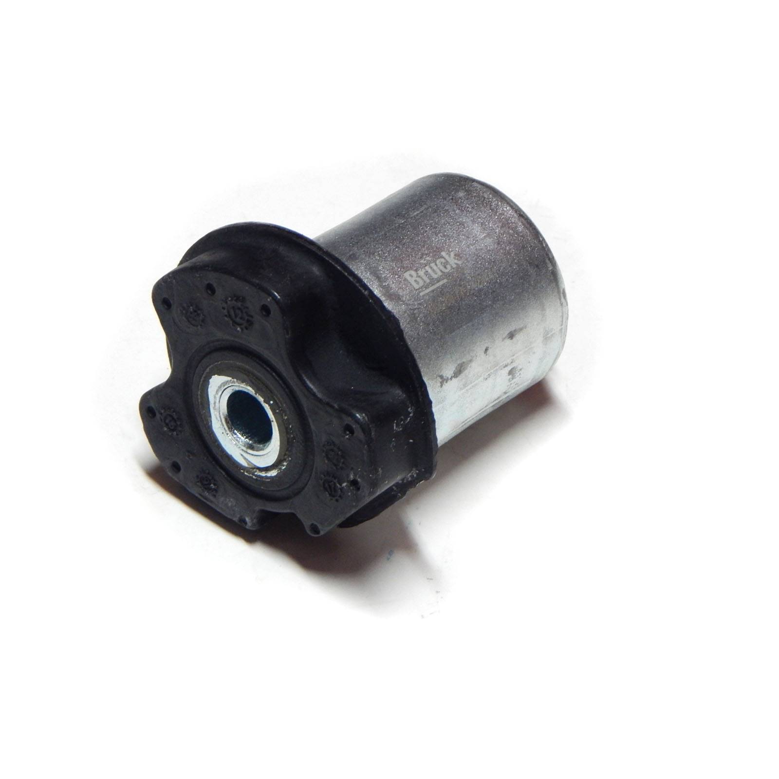 Buje Eje Trasero Nissan Platina 02-08 1.6 Lts Clio 02-10