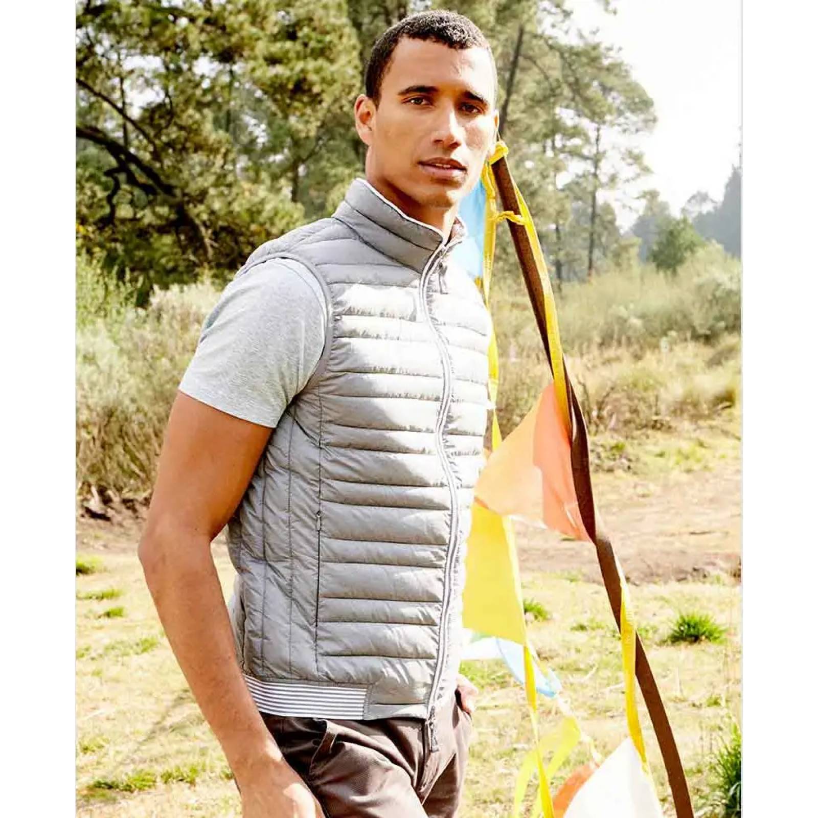 Chaleco abrigadora caballero gris D.e.e.p Selection modelo AX8N