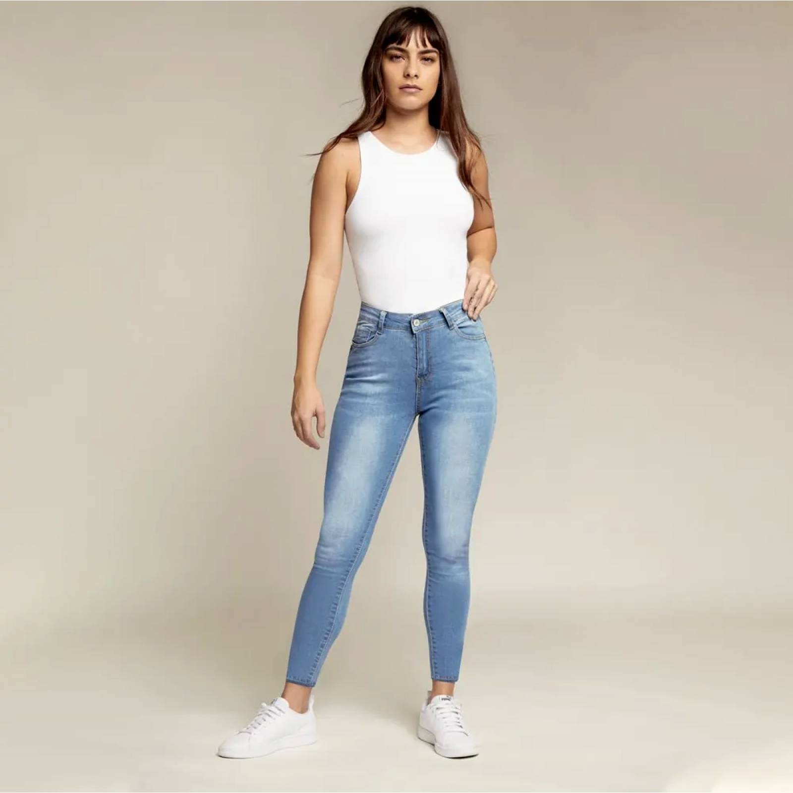 Jeans casual dama bleach Atmosphere Dnm modelo 0345