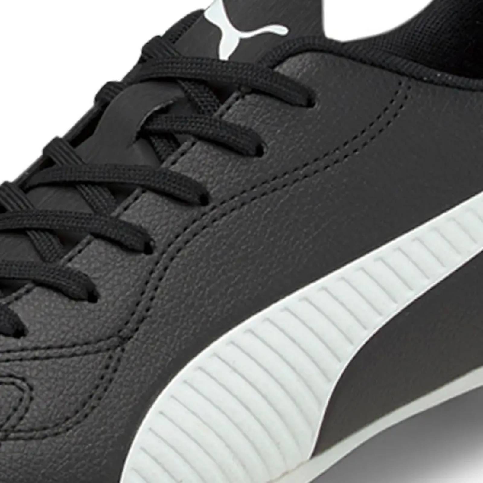 Tenis de futbol / tacos caballero blanco/negro Puma modelo 5901