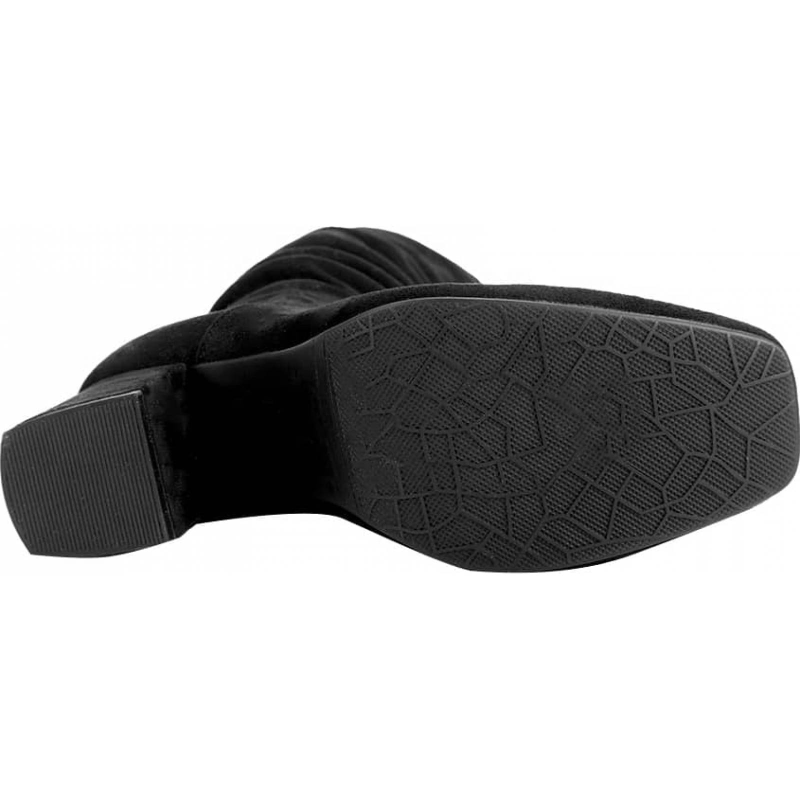 Botas largas dama negro Yaeli modelo 2321