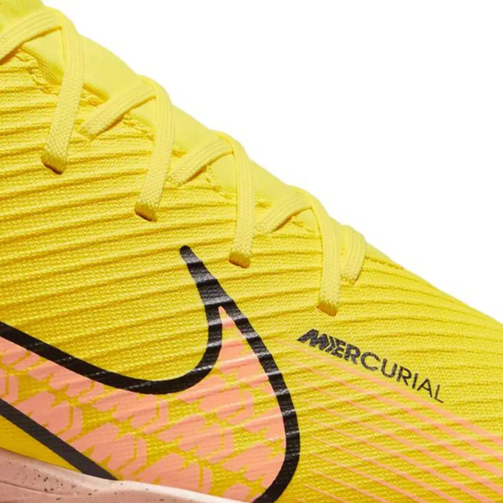 Tenis de futbol / tacos caballero amarillo Nike modelo 2780