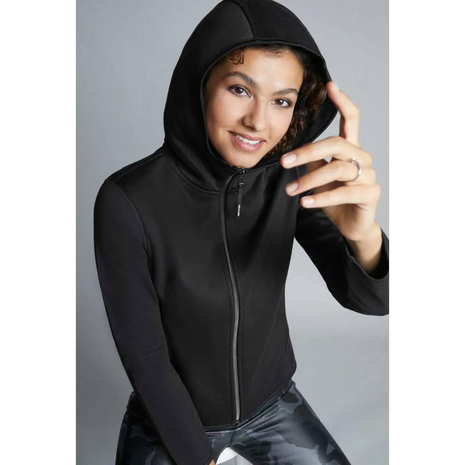 Sudadera casual dama negro Holly Land modelo UN10
