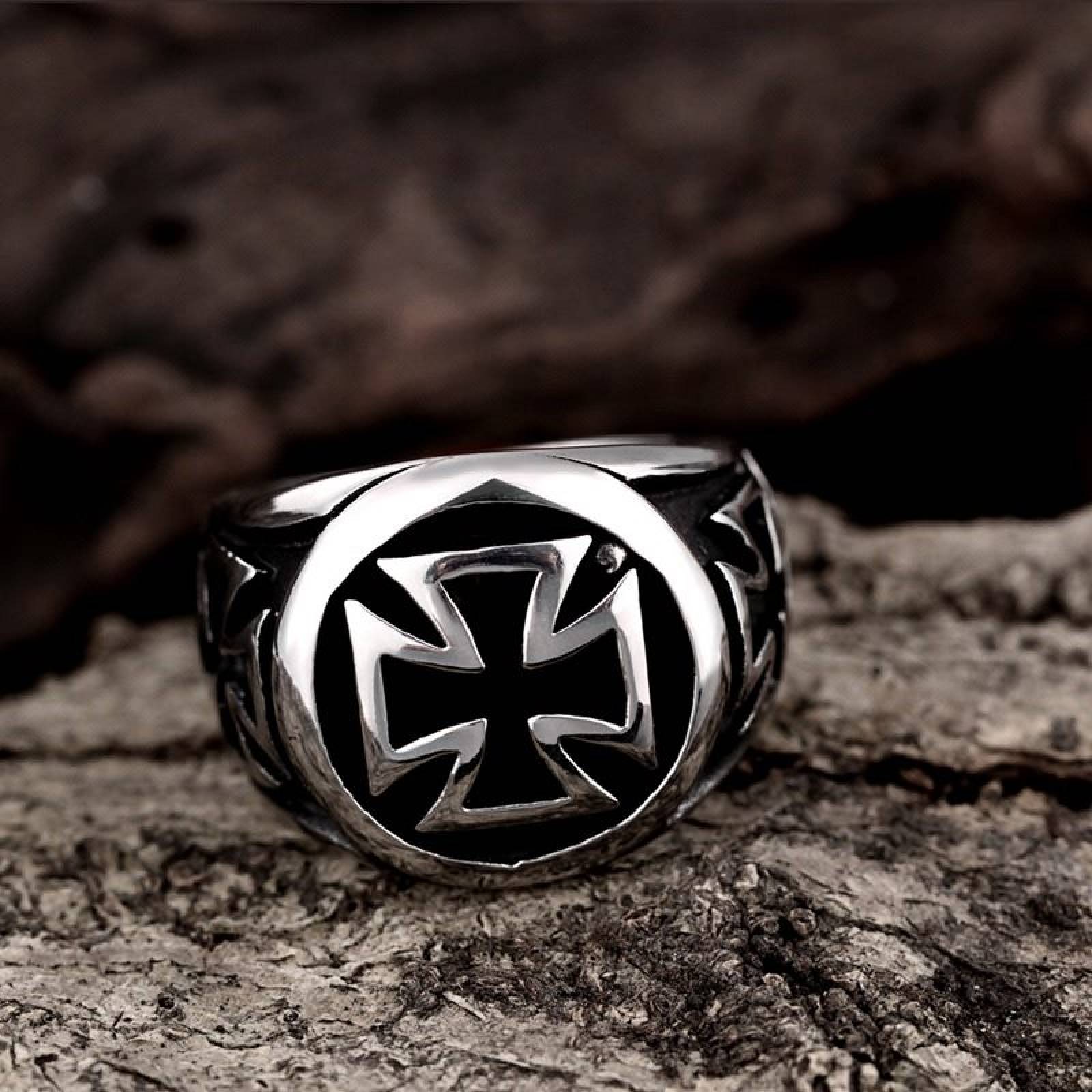 Anillo Hombre Cruz Templarios Marca Gomaya Acero 