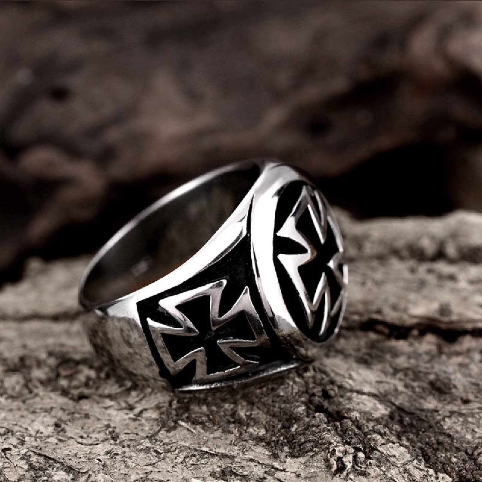 Anillo Hombre Cruz Templarios Marca Gomaya Acero 