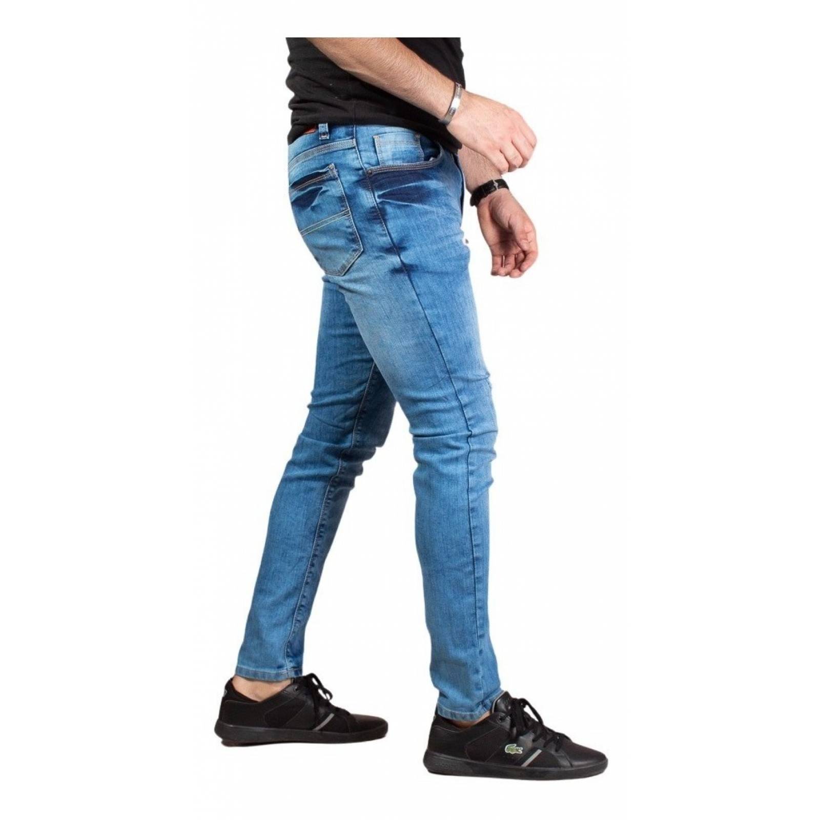 Pantalón Mezclilla Deslavado Roto Azul Claro Slim Fit Hombre
