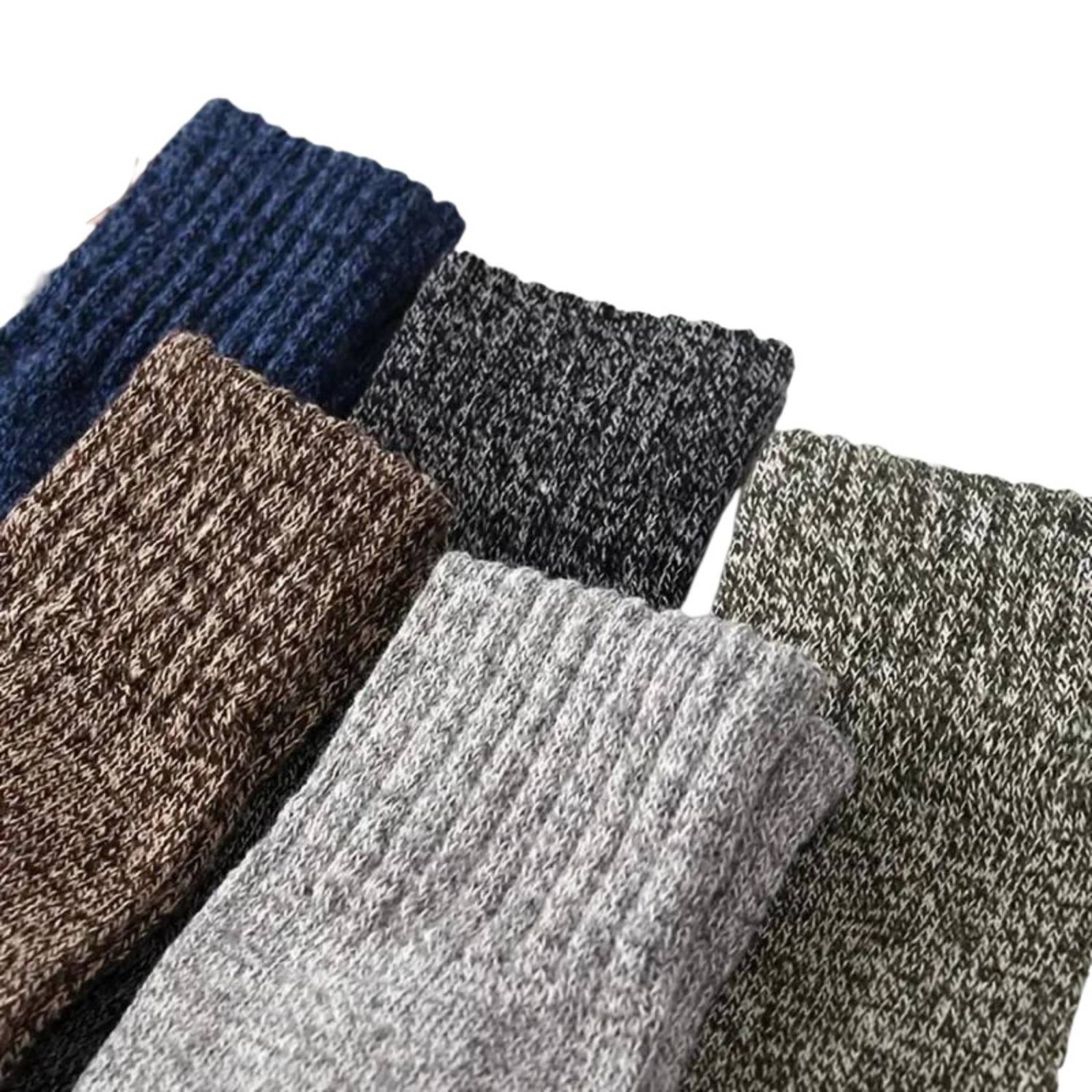 Set de calcetines de invierno para hombre.