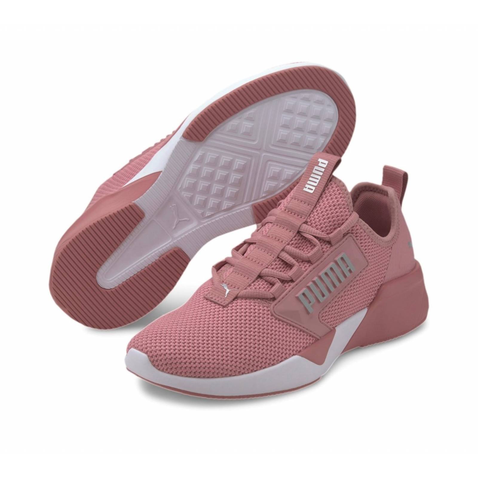 puma training retaliate trainers in rose quartz and plum