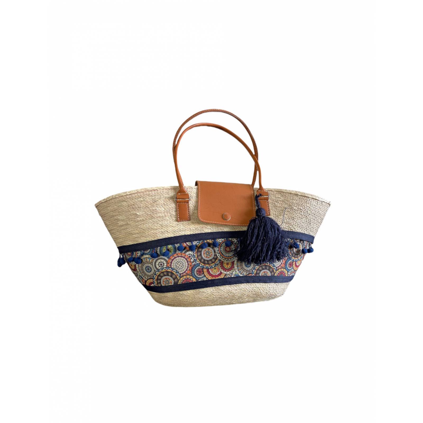 Bolsa de palma artesanal decorada en tela con figuras