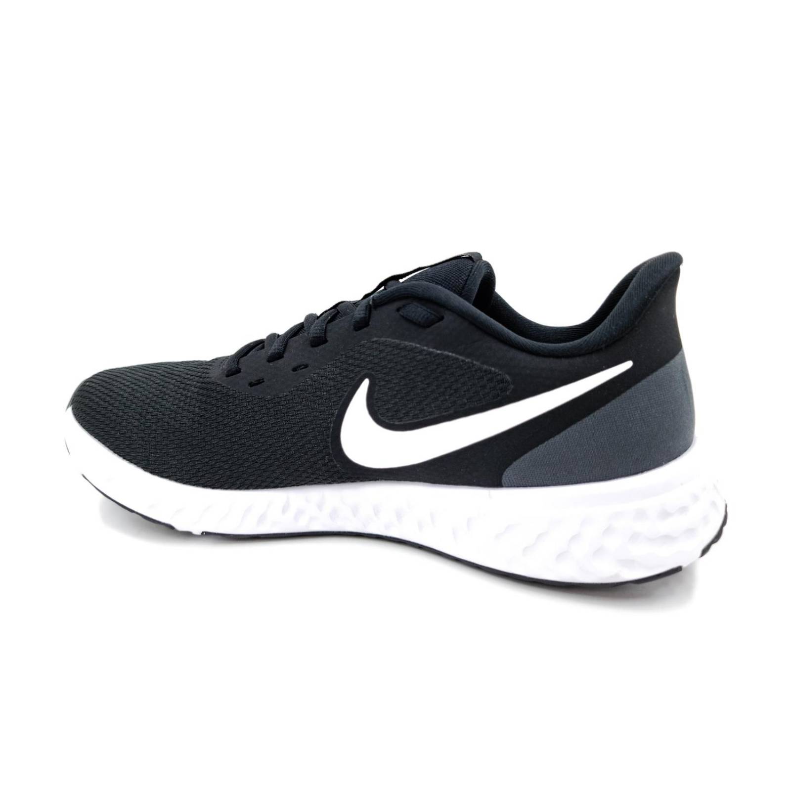 Tenis Nike Revolution 5 BQ3204002 Negro/Blanco-Hombre 