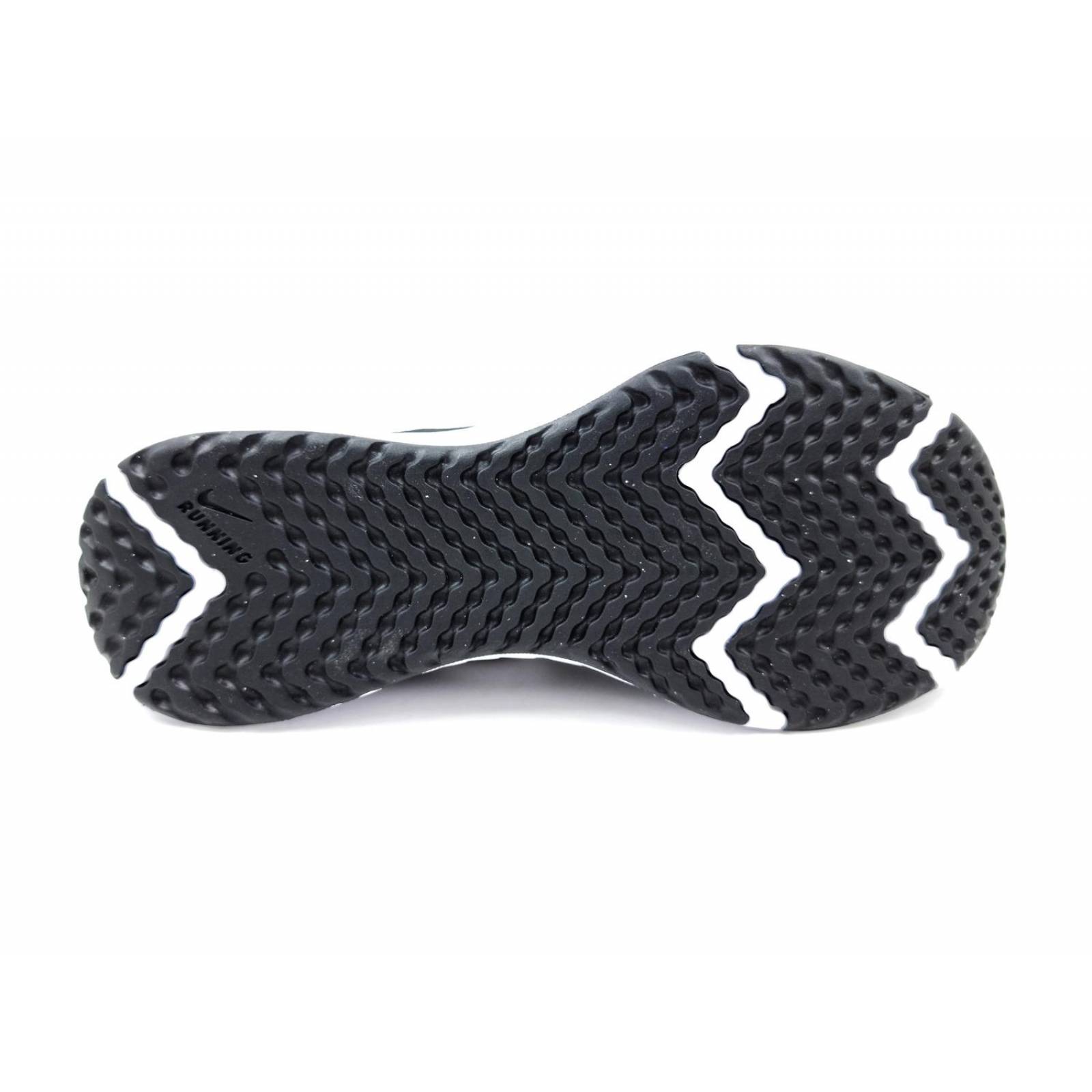 Tenis Nike Revolution 5 BQ3207002 Negro/Blanco-Mujer 