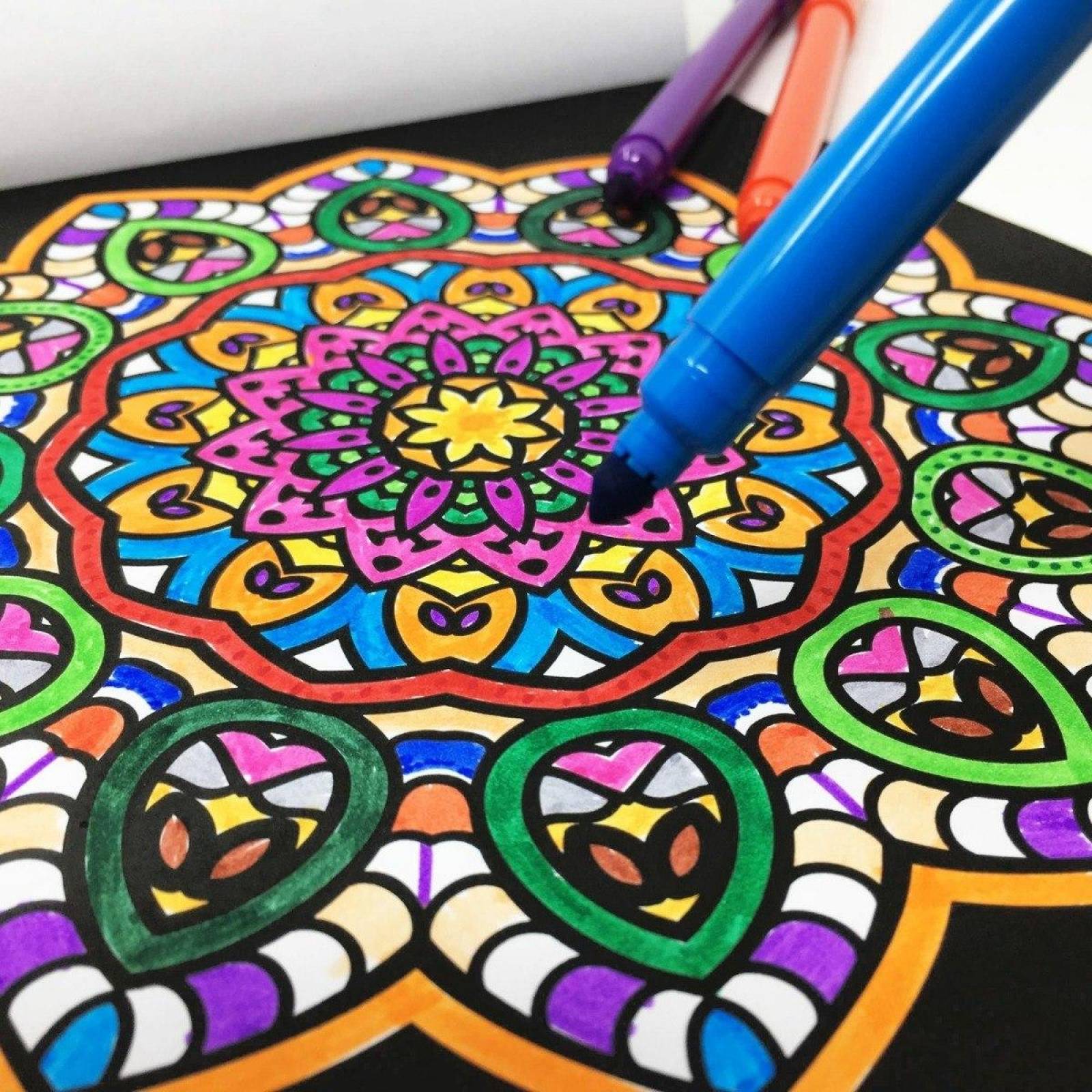 2 Blocks de Mandalas Altamira para Colorear Y 24 Plumones Punta Cónica