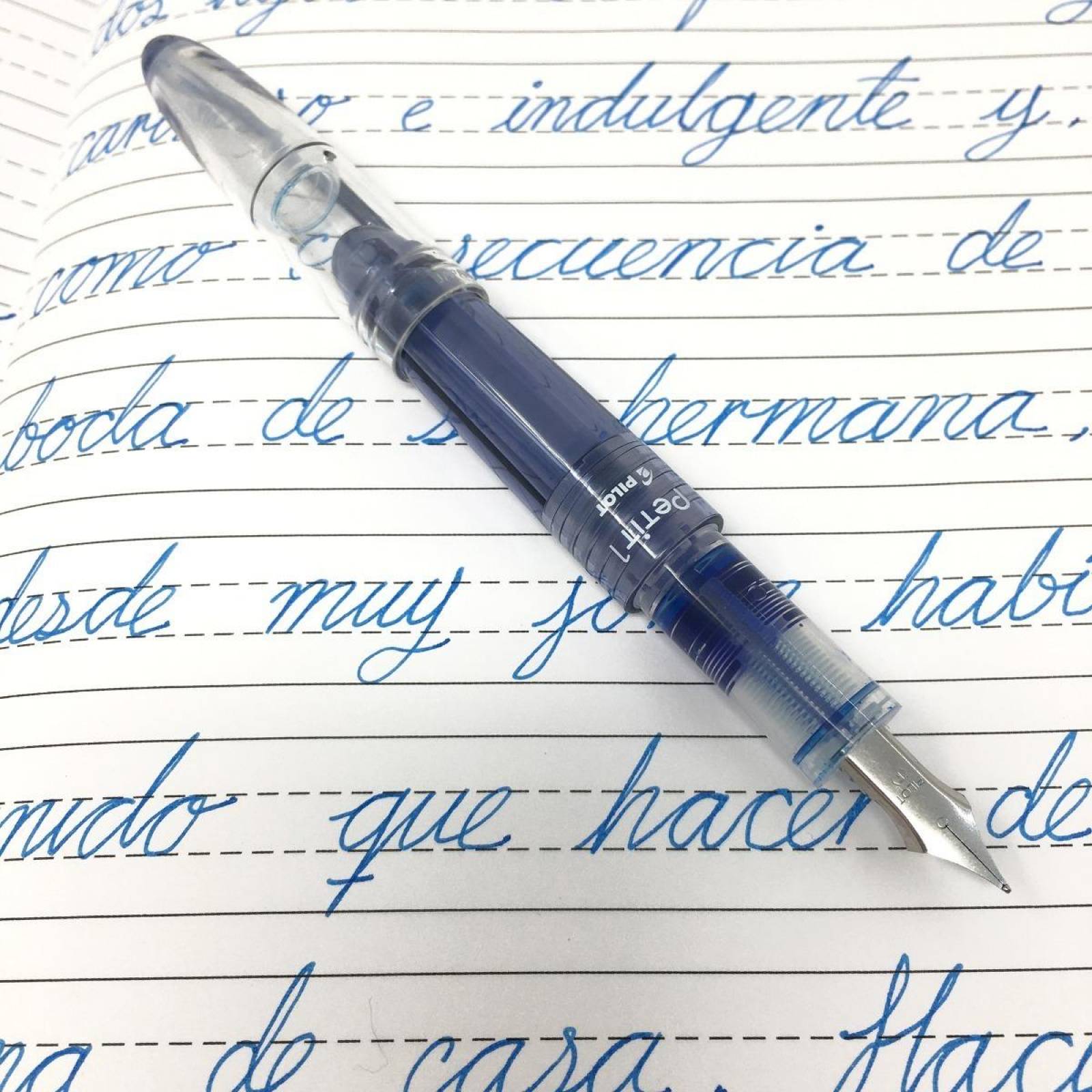 Libreta para Lettering con Pluma Fuente Petit y Tres Cartuchos de Repuesto 