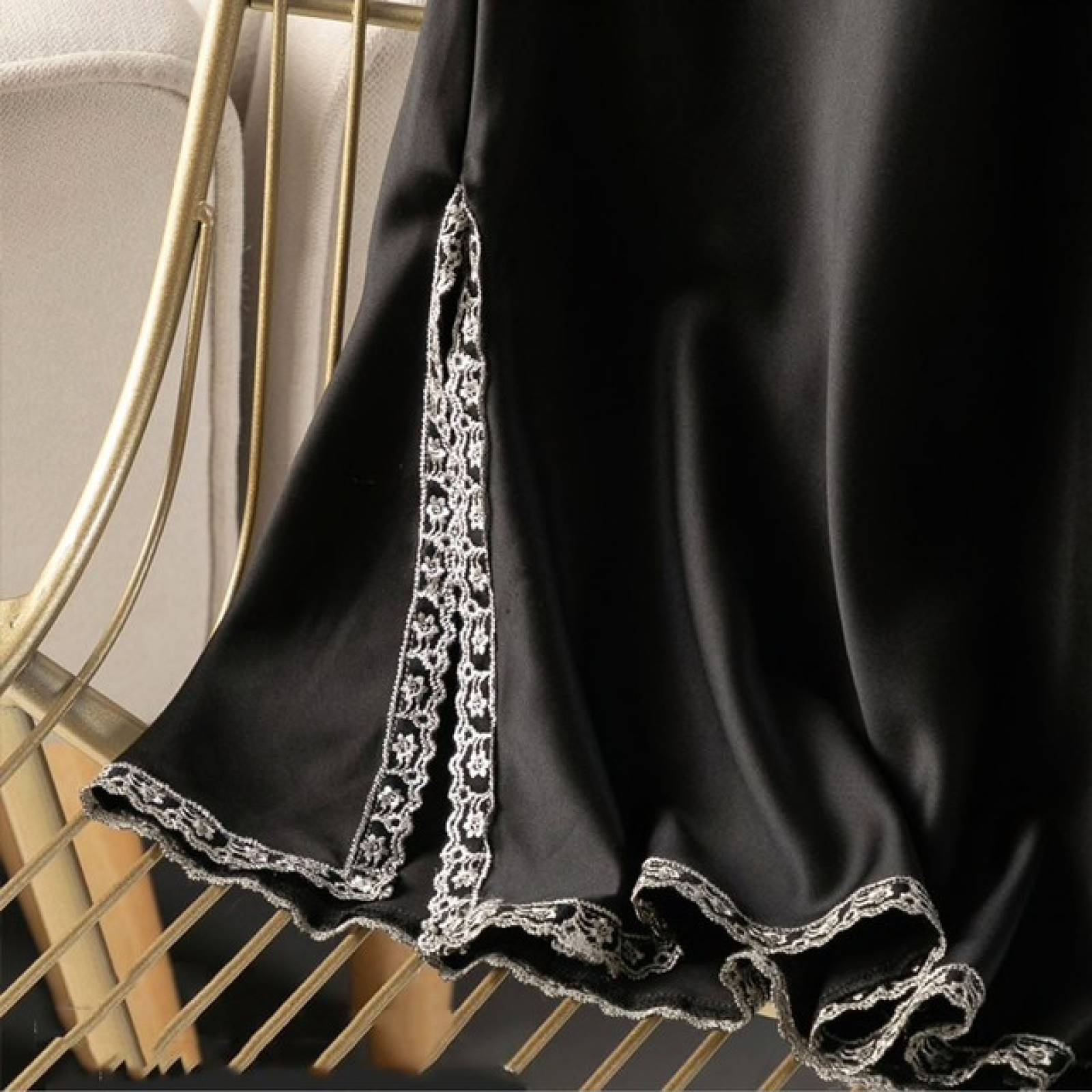 Pijama saten 6 en 1 Ügav conjunto bata, vestido, blusa, short, pantalon y pads