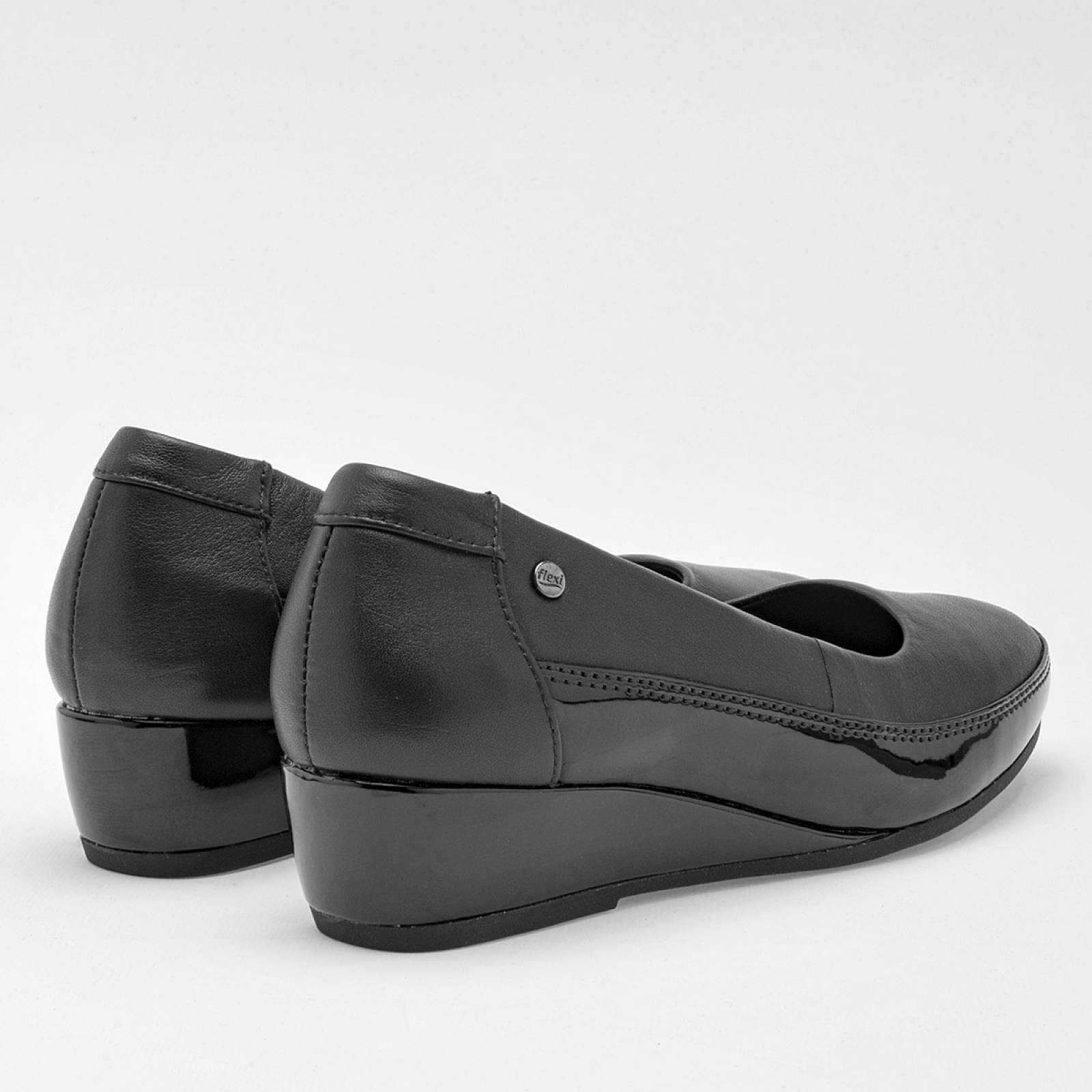 Zapato confort Flexi Negro 127001