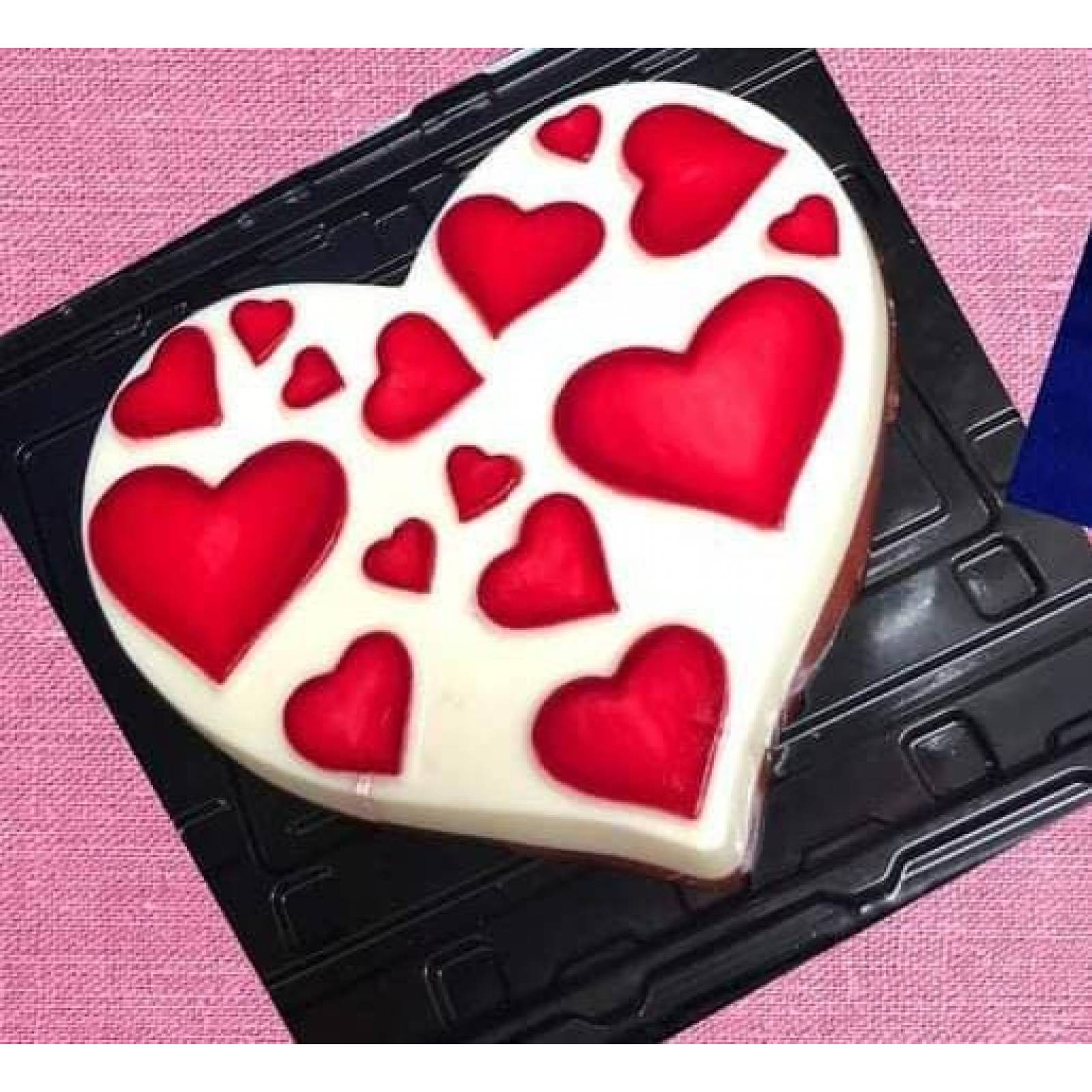 Molde para Gelatina en forma de Corazón con Corazones adentro de 2.5 litros de Capacidad