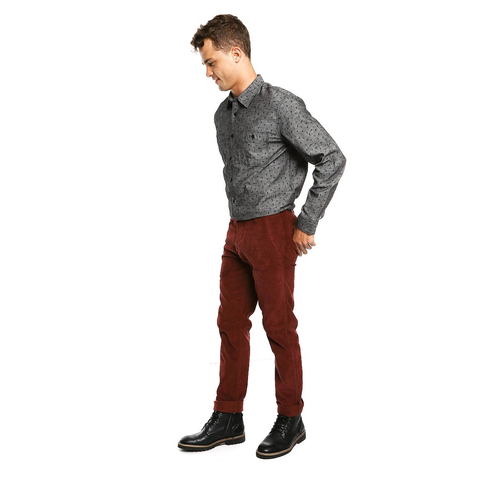 Pantalón Slim Tapered Vino para Caballero
