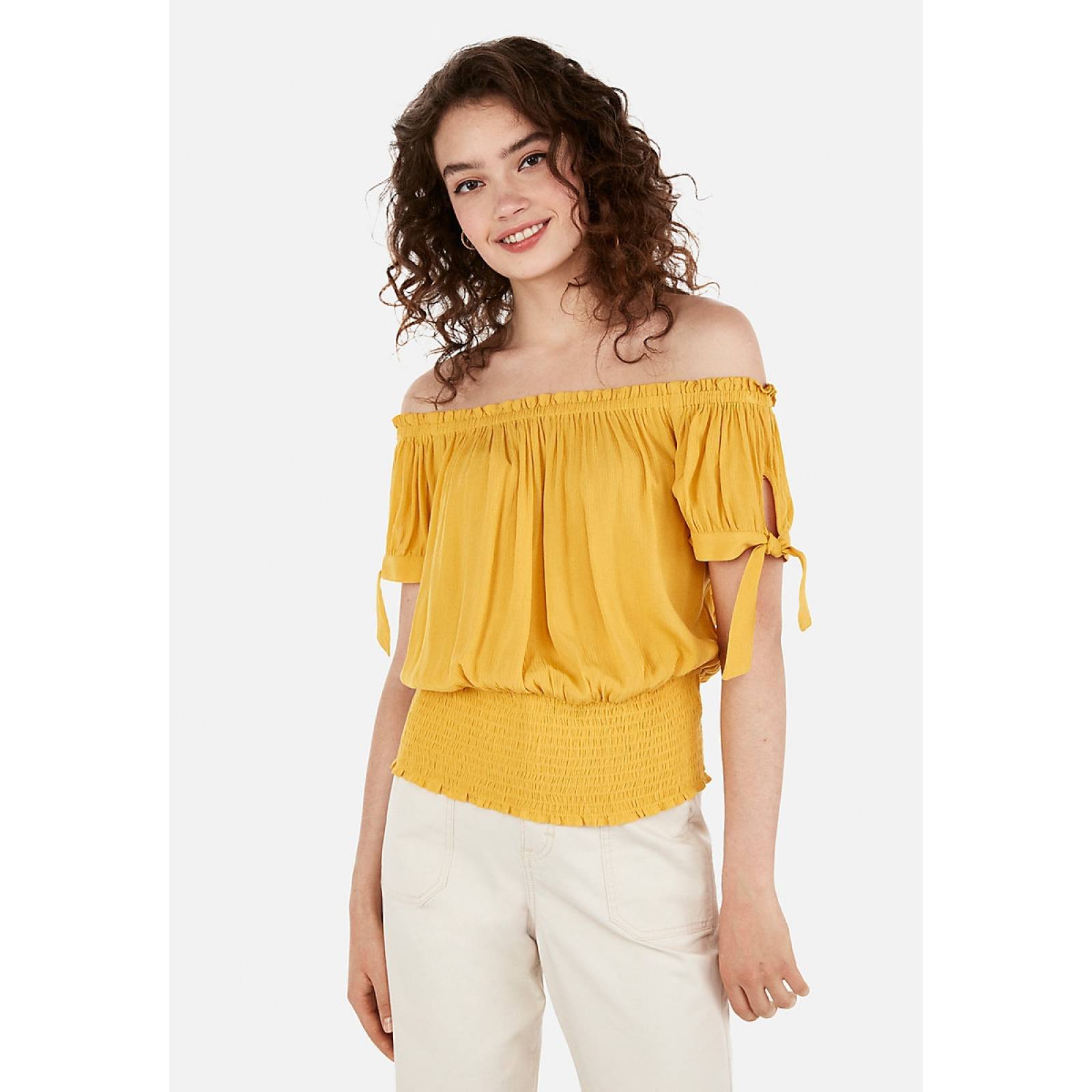 Top Off The Shoulder Smocked Hem para Dama