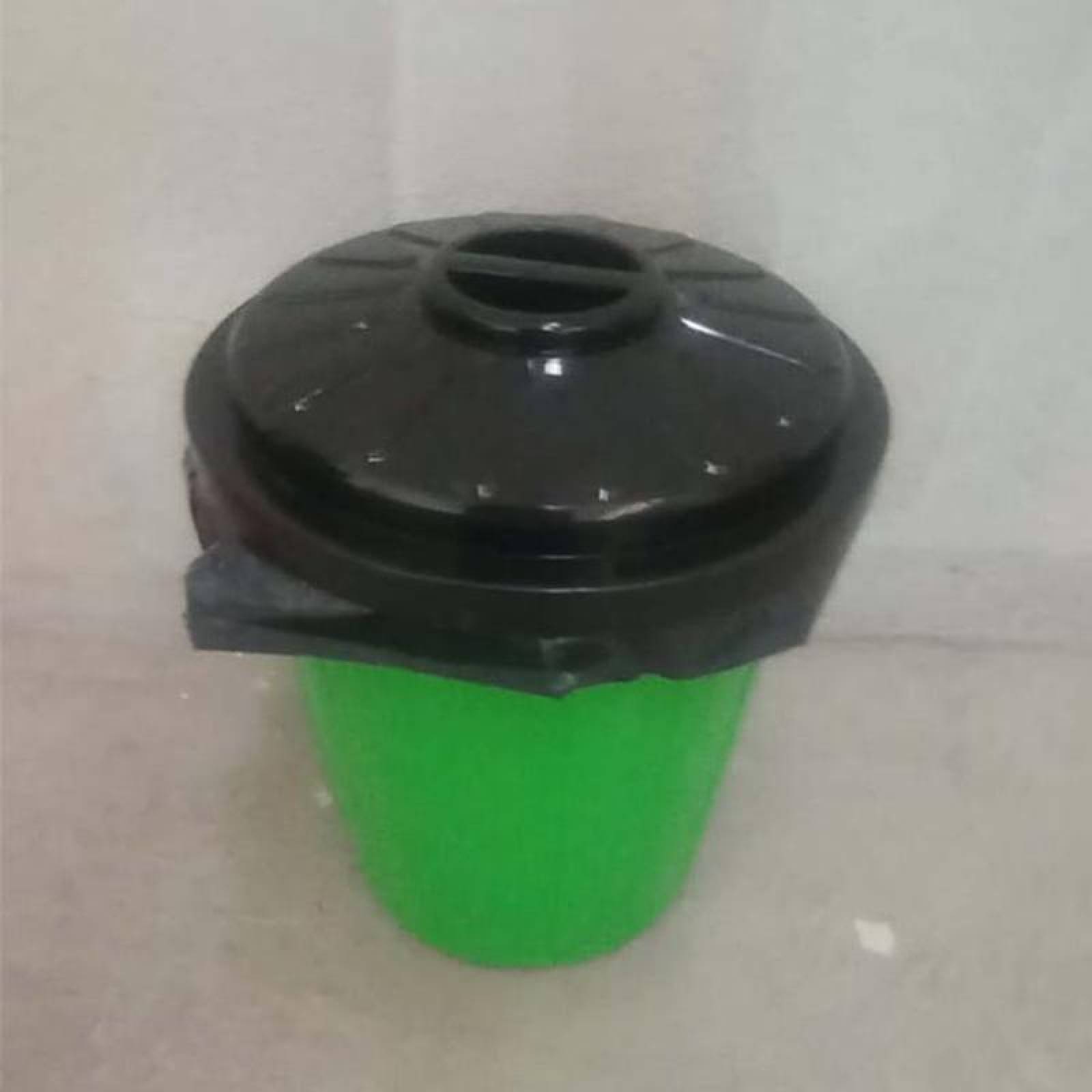 Bote para Basura Amplio MXRYG-001-4 1 Pza 7,5lts Polietileno Color Verde con Tapa Negra, RecyGreen