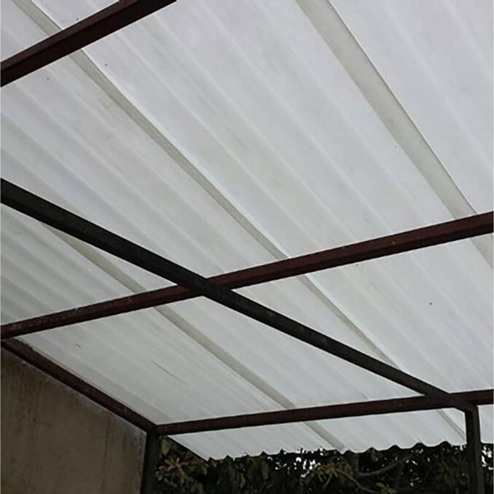 Laminas Translucidas de Acrilico MXRTI-001 1,01x2,44m Espesor 1,2 mm Perfil R-101 Material PoliAcril Acabado Blanco Peralte 2,4 cm 1Pza ProLight-R-101-T-81-T-18