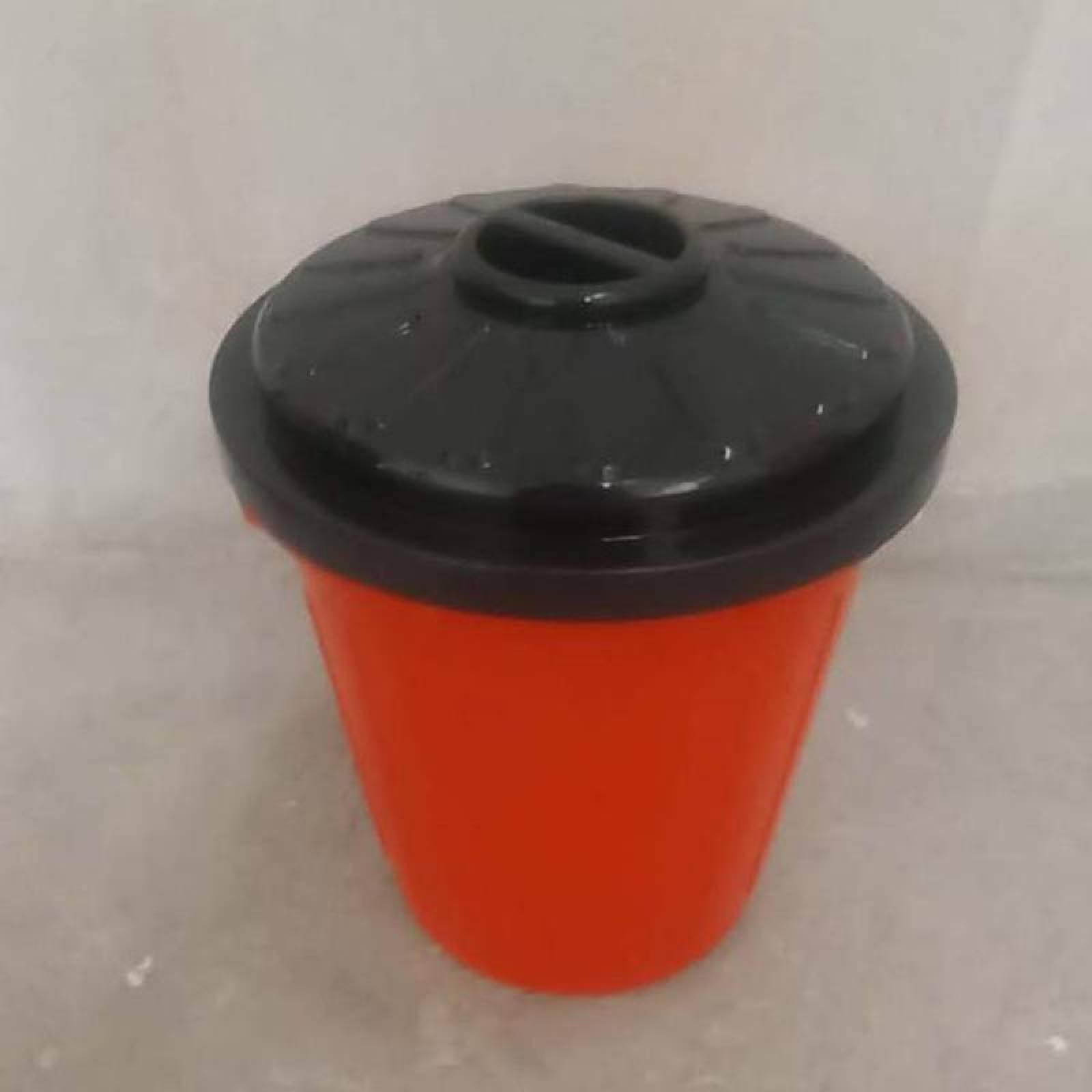 Bote para Basura para el Jardín MXRGY-001-5 1 Pza 7,5lts Polietileno Color Naranja Tapa Negra, RecyOrange