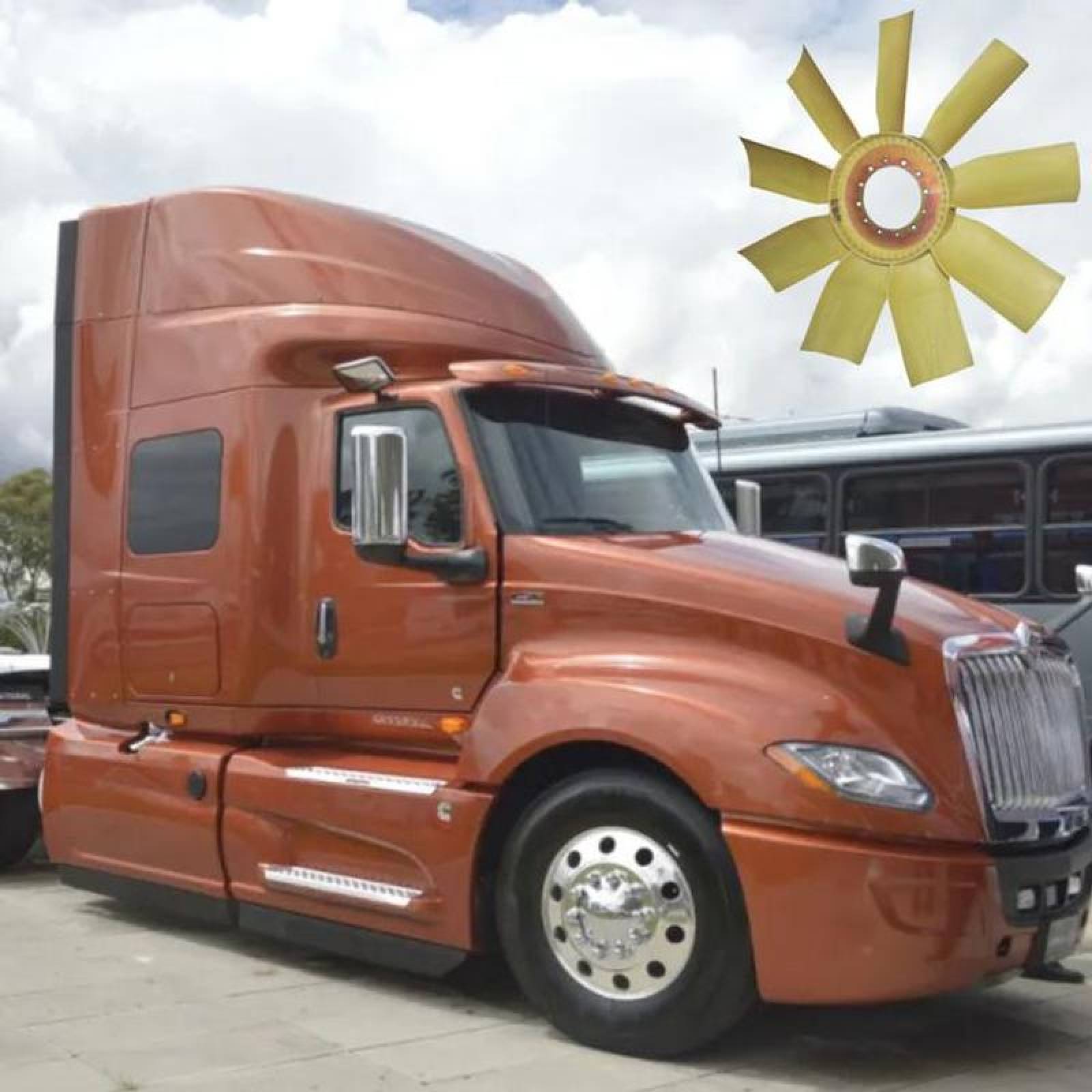 Ventiladores para Camiones MXNTT-002-3 26" Diámetro 9 Aspas 5" Flecha Giro Derecha Nylon con Fibra de Vidrio, NylRotate